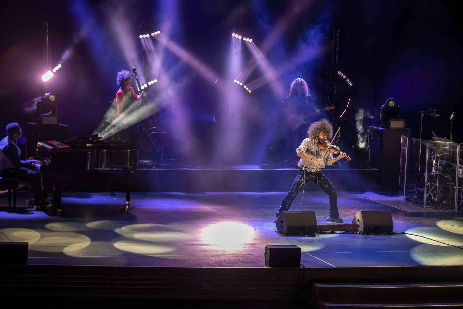 Ara Malikian siempre suele sorprender en cada actuación que realiza en Almería, su segunda casa.