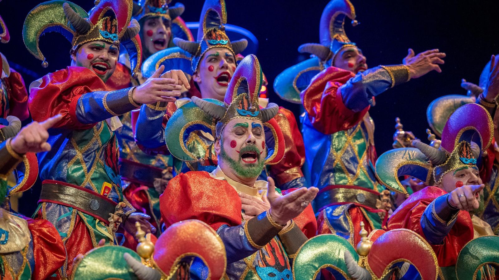 Búscate entre las mejores imágenes de la primera sesión de cuartos de final del COAC 2025