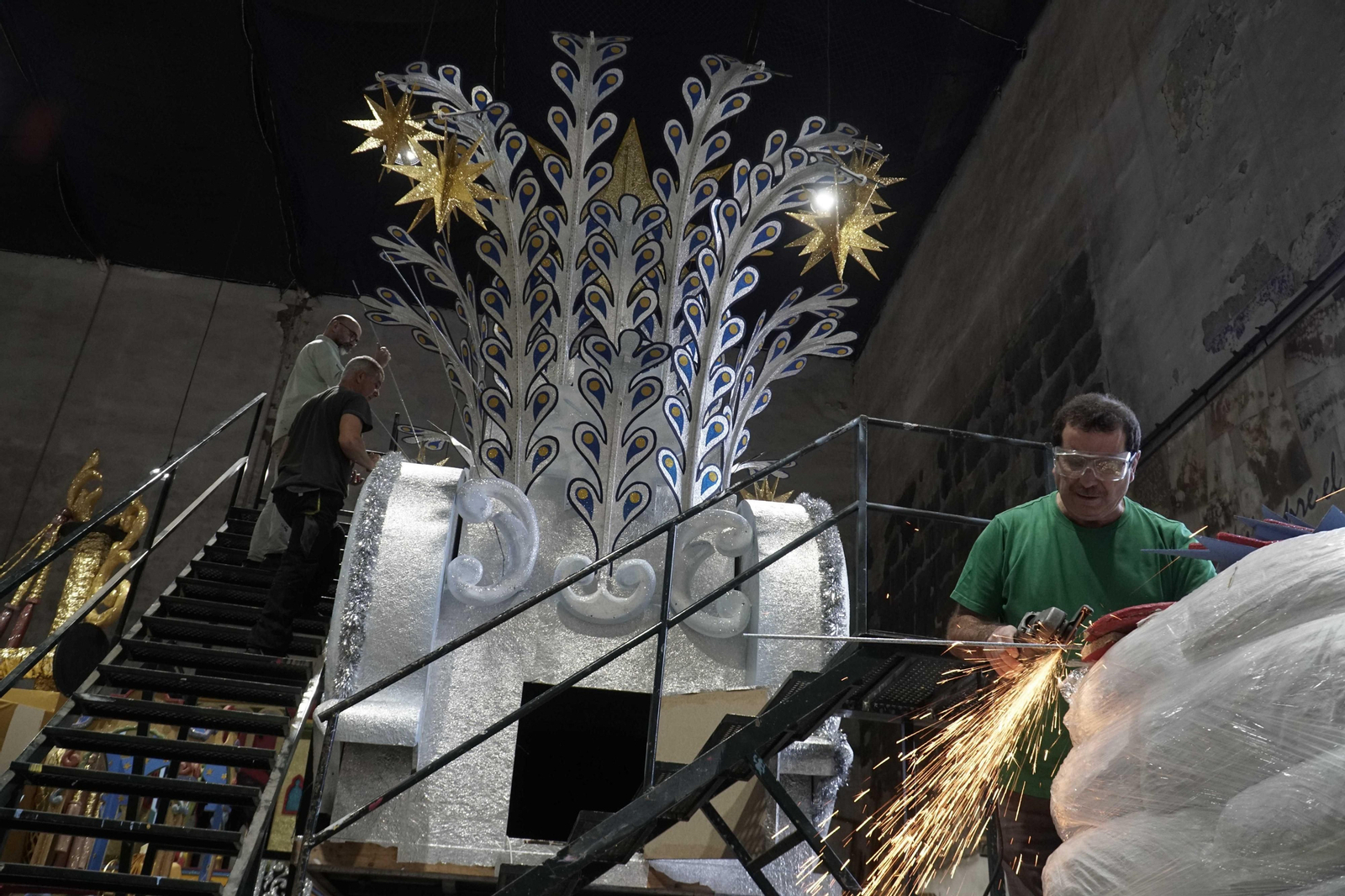 Así se construye la Cabalgata de Reyes Magos de Sevilla 2022