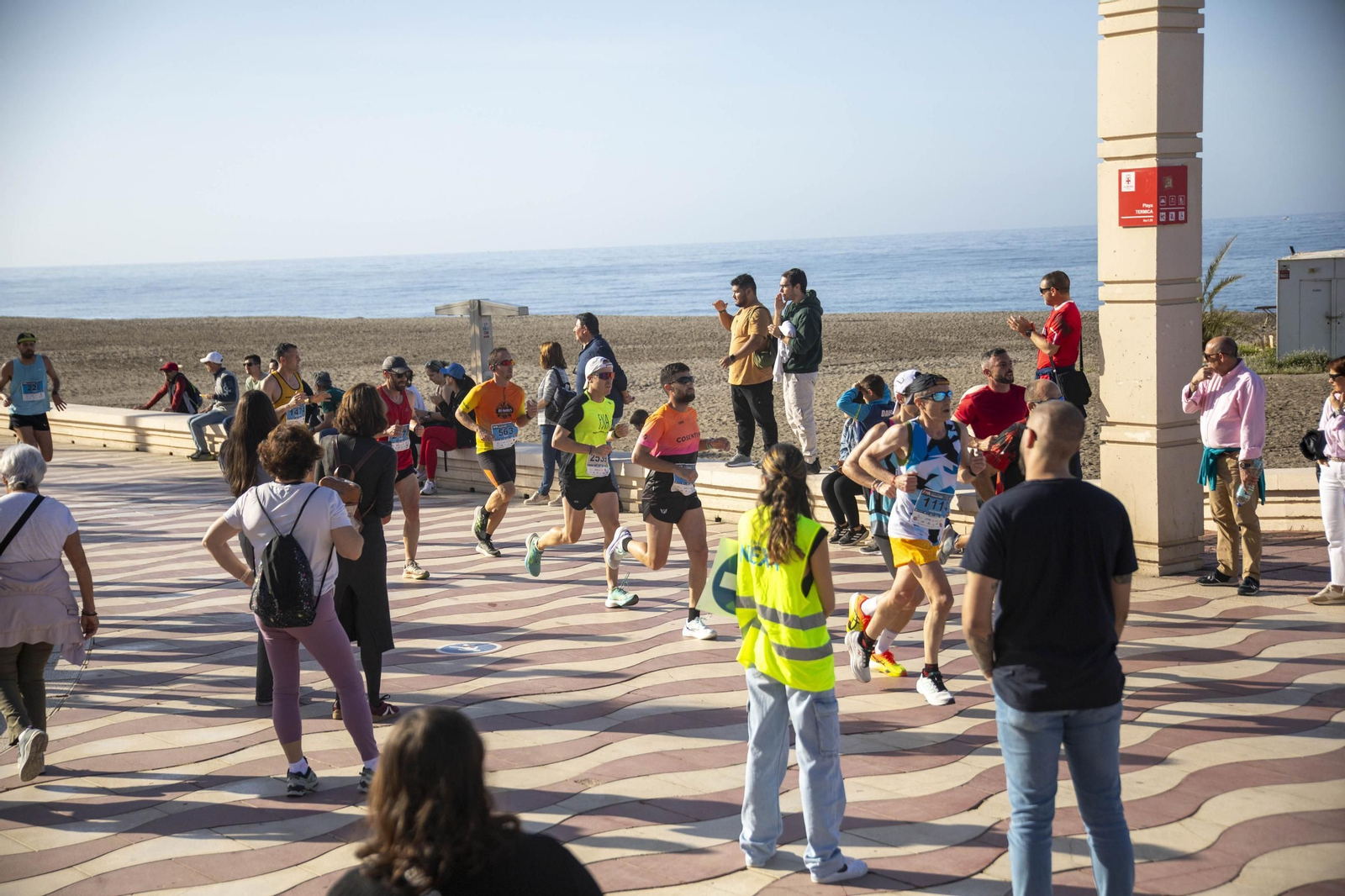 El Medio Maratón de Almería 2025, en imágenes