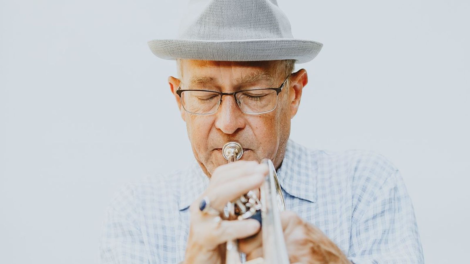 El trompetista Dave Douglas