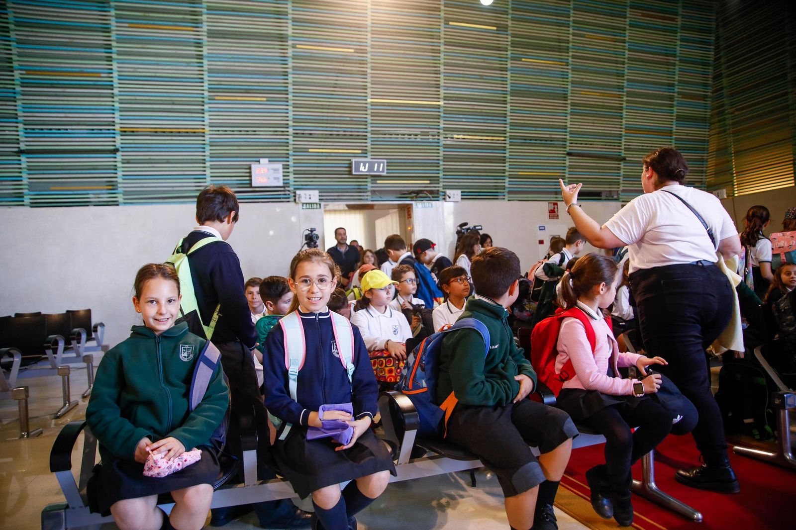 Visita al Ayuntamiento de Almería del colegio Virgen de Fátima, en imágenes