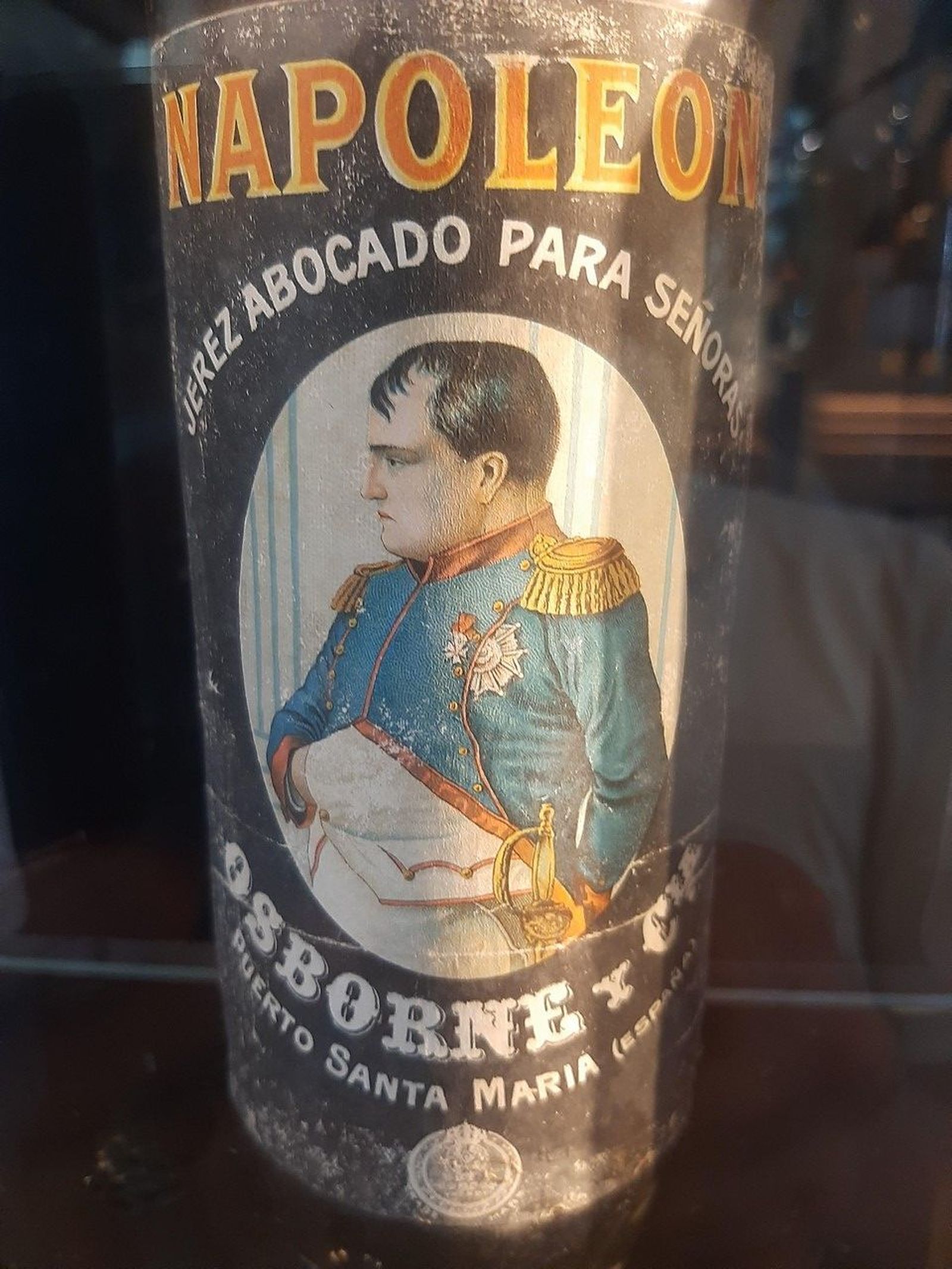 Etiqueta de Osborne con la figura de Napoleón.