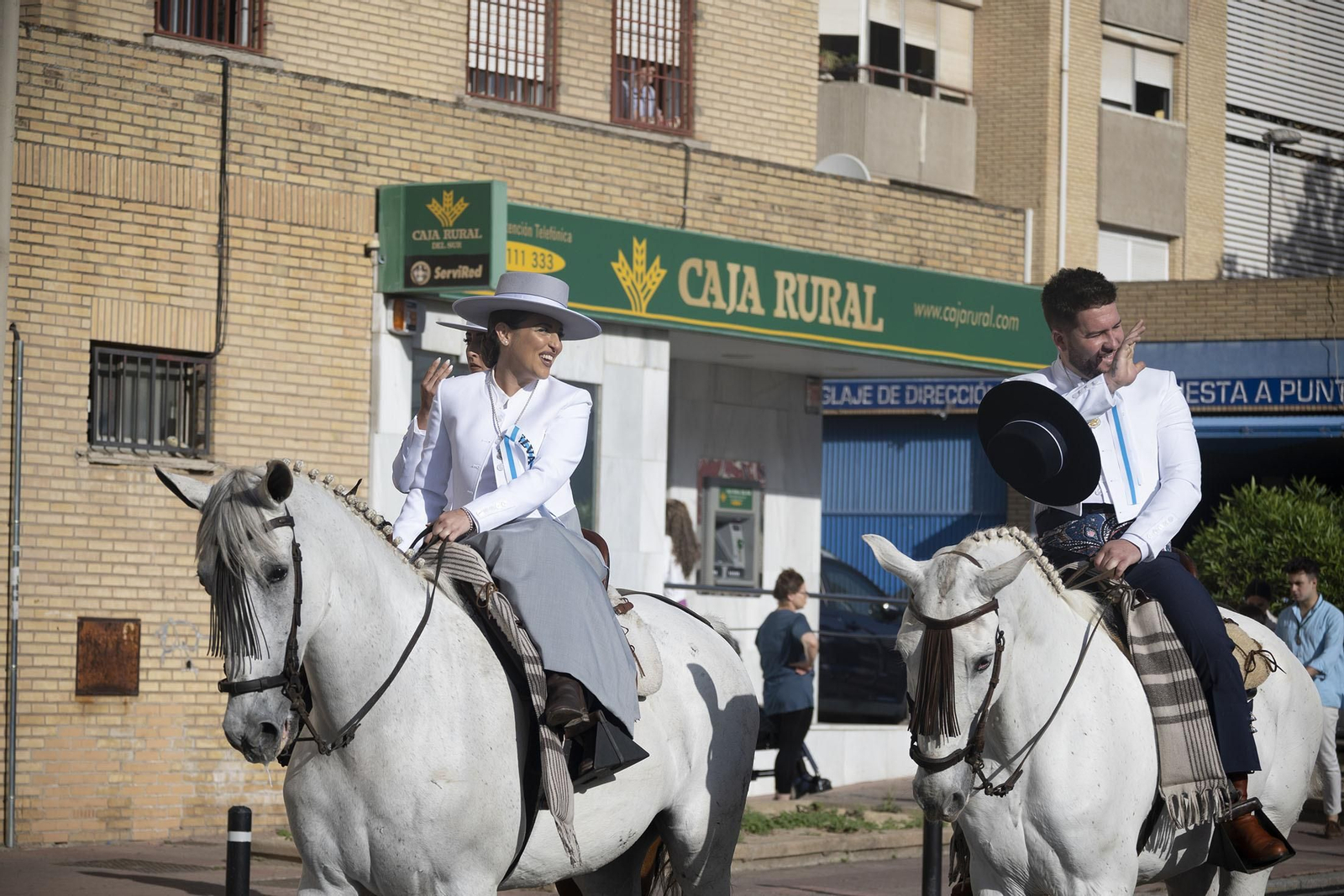 Todos los rocieros de la comitiva de la Hermandad de Huelva, en imágenes