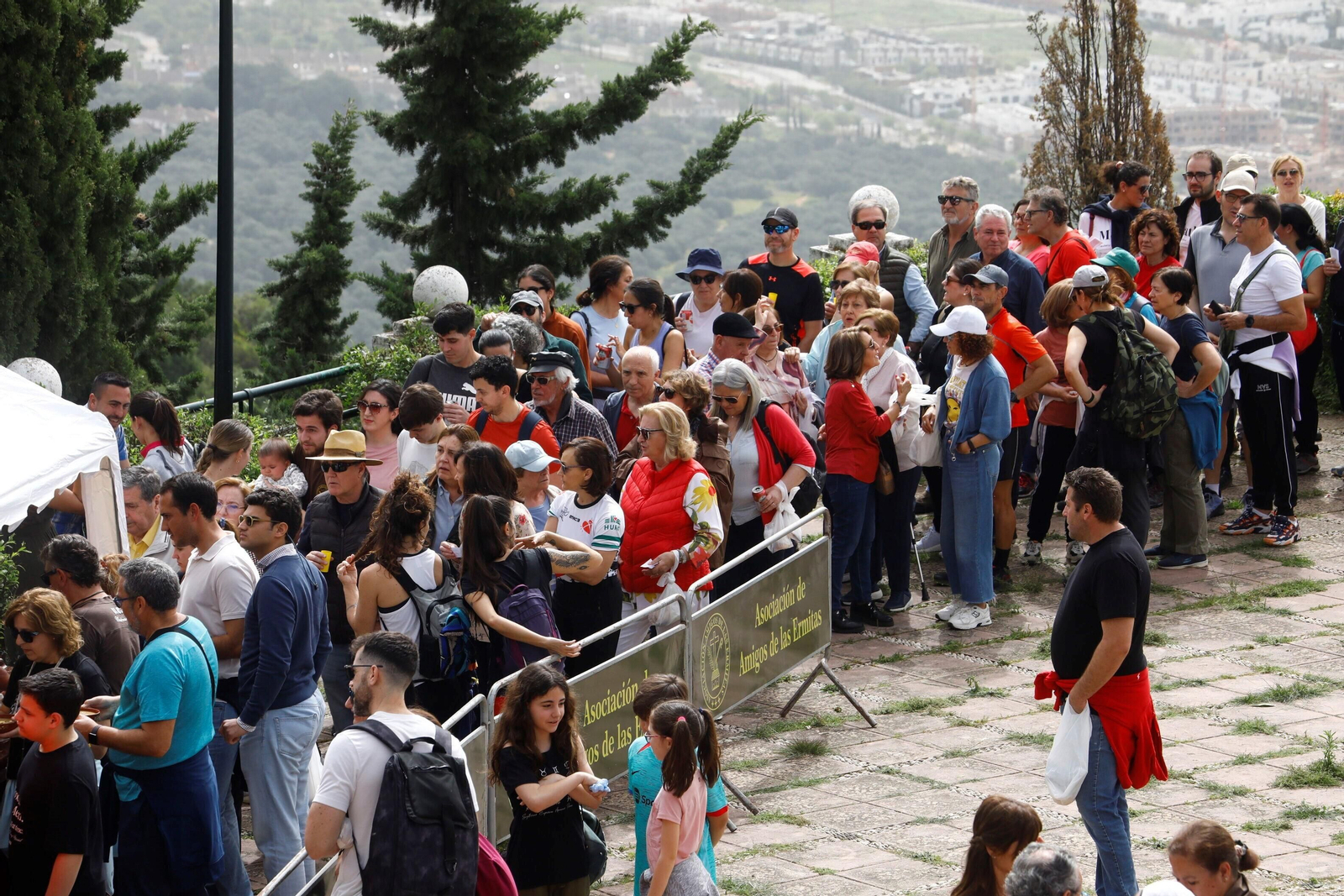 Las mejores imágenes de las tradicionales Habas en las Ermitas de Córdoba