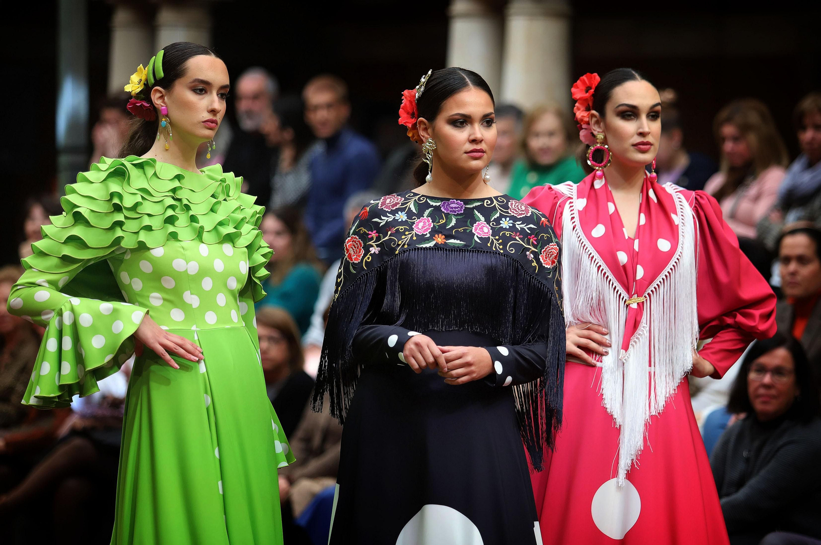 Huelva Flamenca 2023. Imágenes del desfile benéfico de El Ajolí a favor de Cruz Roja Española