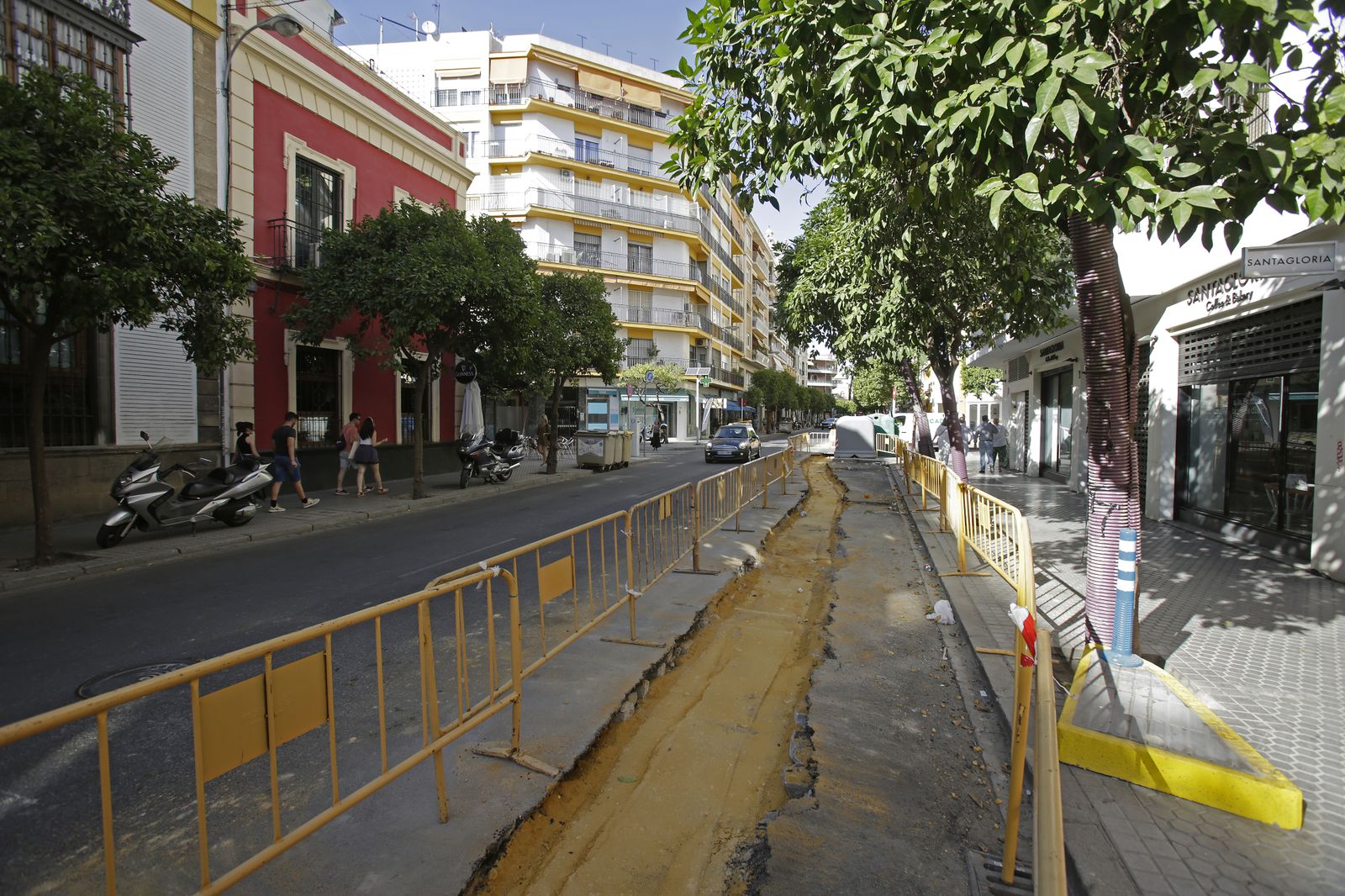 Obras en la calle Canalejas y Cristo del Calvario. Eliminación de aparcamientos