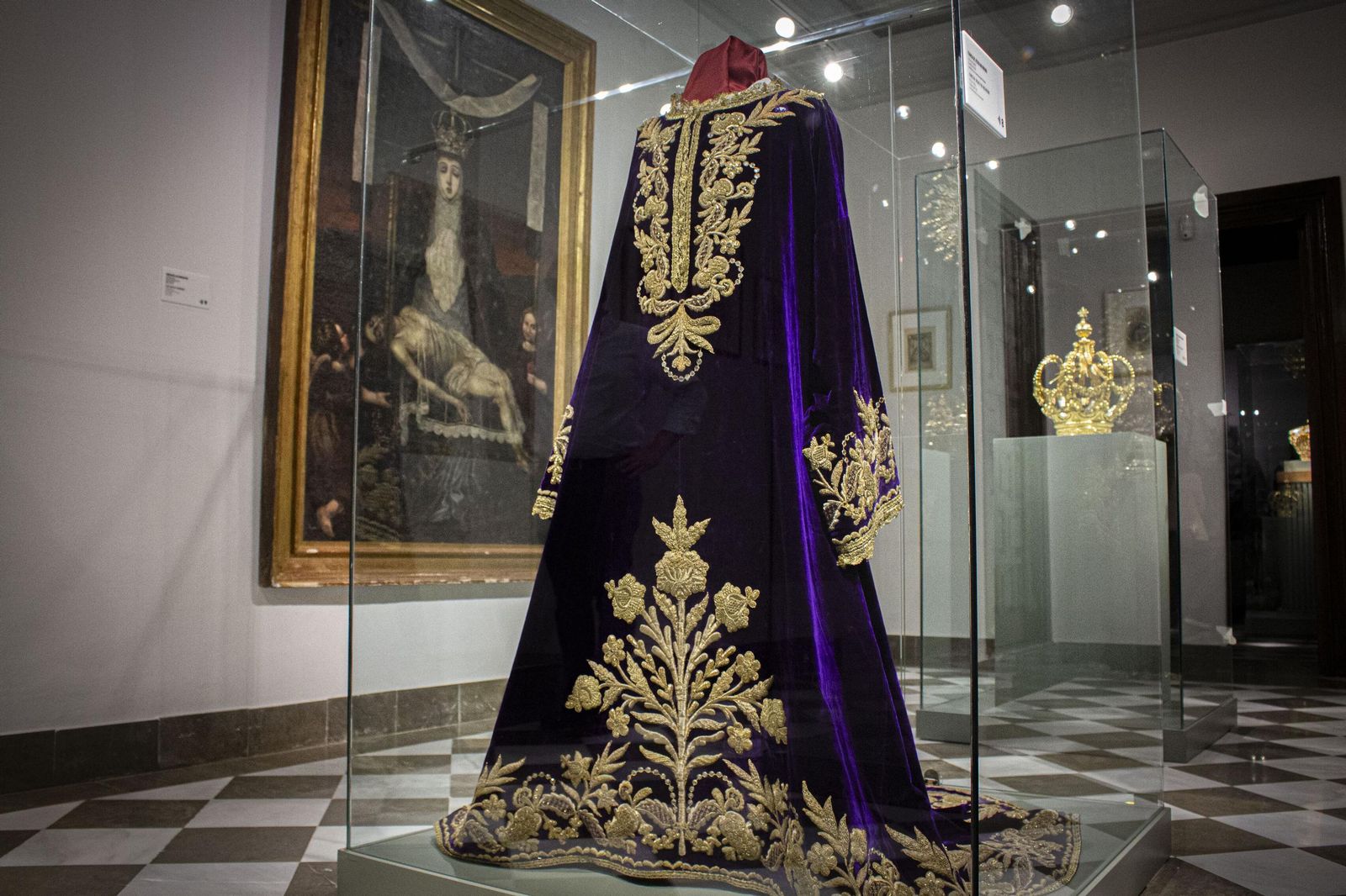 Las mejores imágenes del nuevo museo en la Basílica de la Virgen de las Angustias de Granada