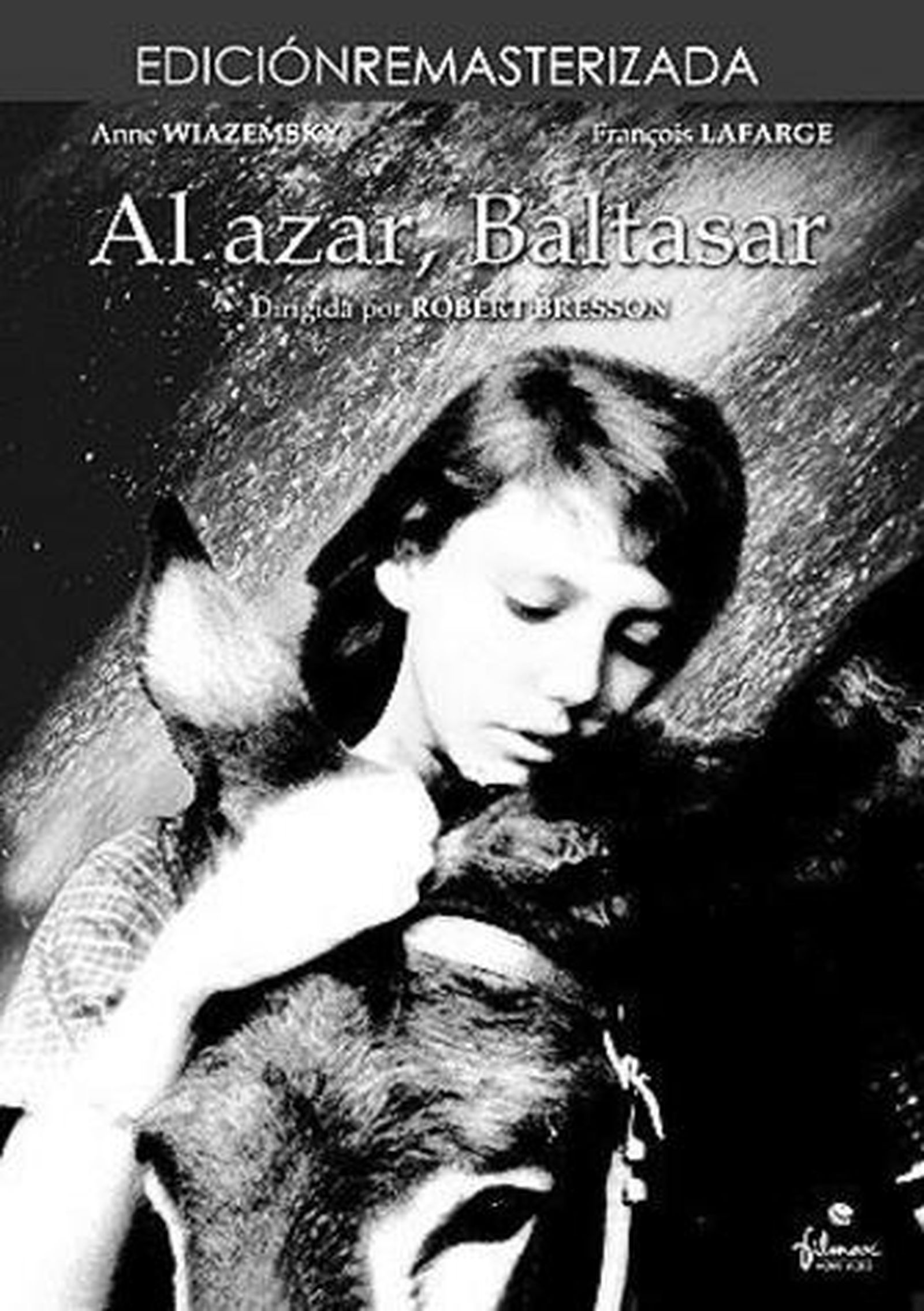 Anne acaricia a Baltasar cuando la feliz infancia quedaba atrás.