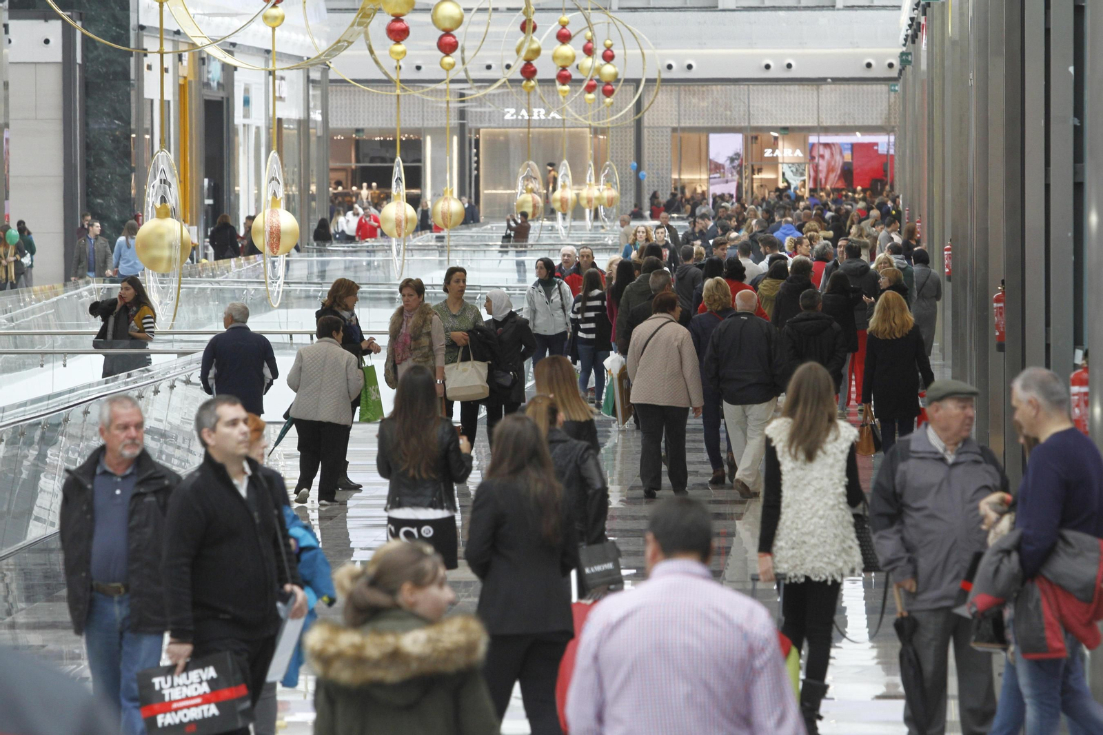 Multitudinaria apertura del Nevada