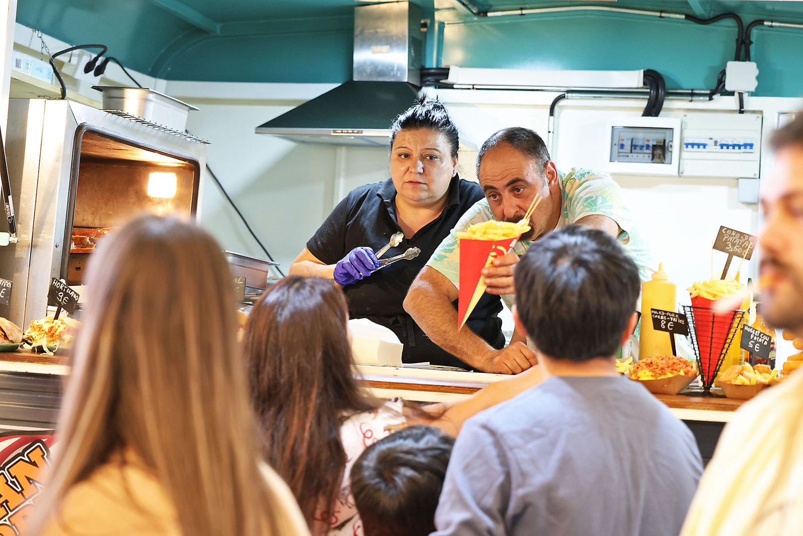 Imágenes del Festival Mundial de Foodtrucks y los cantajuegos DIsney en Huelva