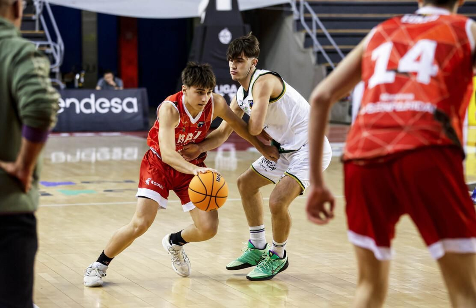 Liga U22: El Unicaja rozó la épica en Manresa con Moller y Butajevas descomunales