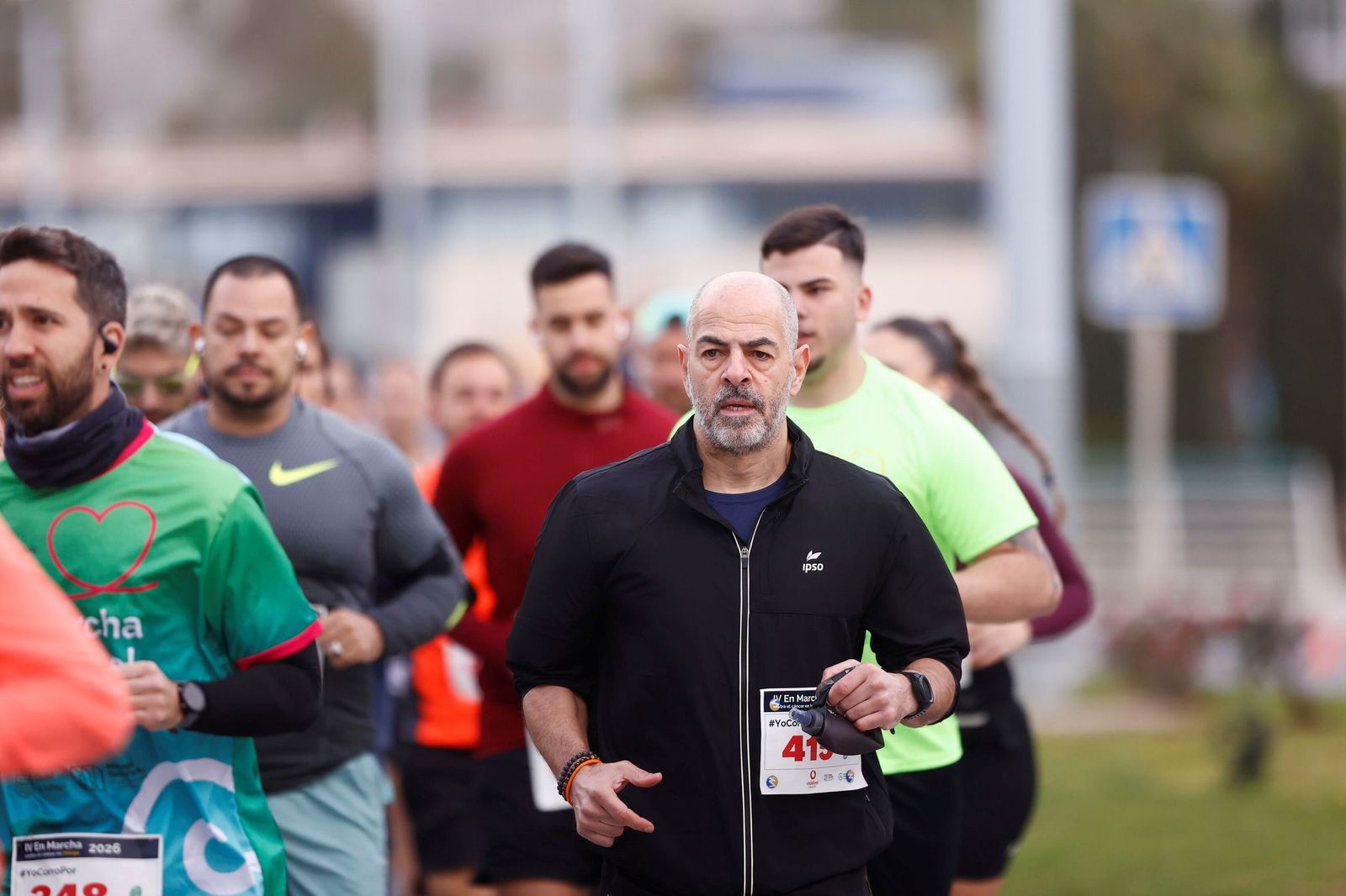 Búscate en las fotos de la Carrera contra el cáncer en Málaga