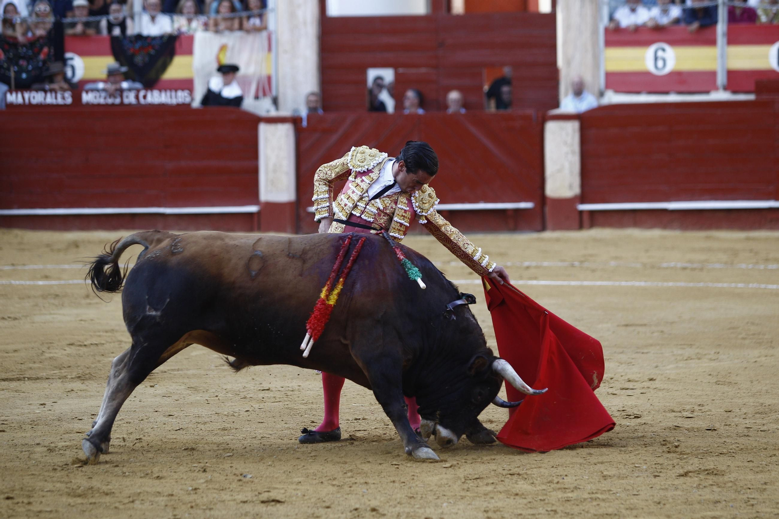 Las mejores imágenes de los toreros Fortes, Juan Ortega y David de Miranda en la Feria de Almería 2025