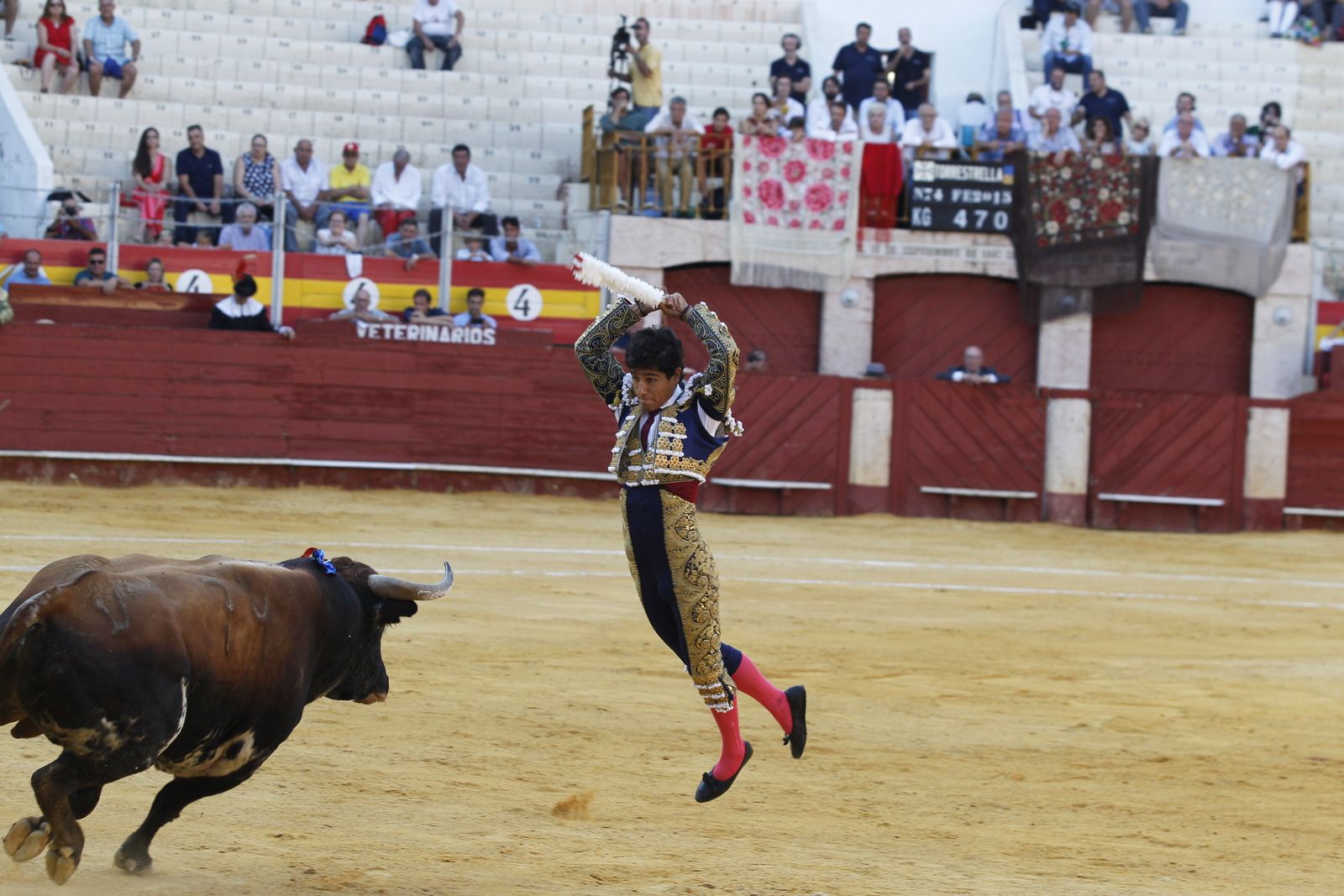 Fotogalería Primera Corrida de Toros. Feria de Almería 2019