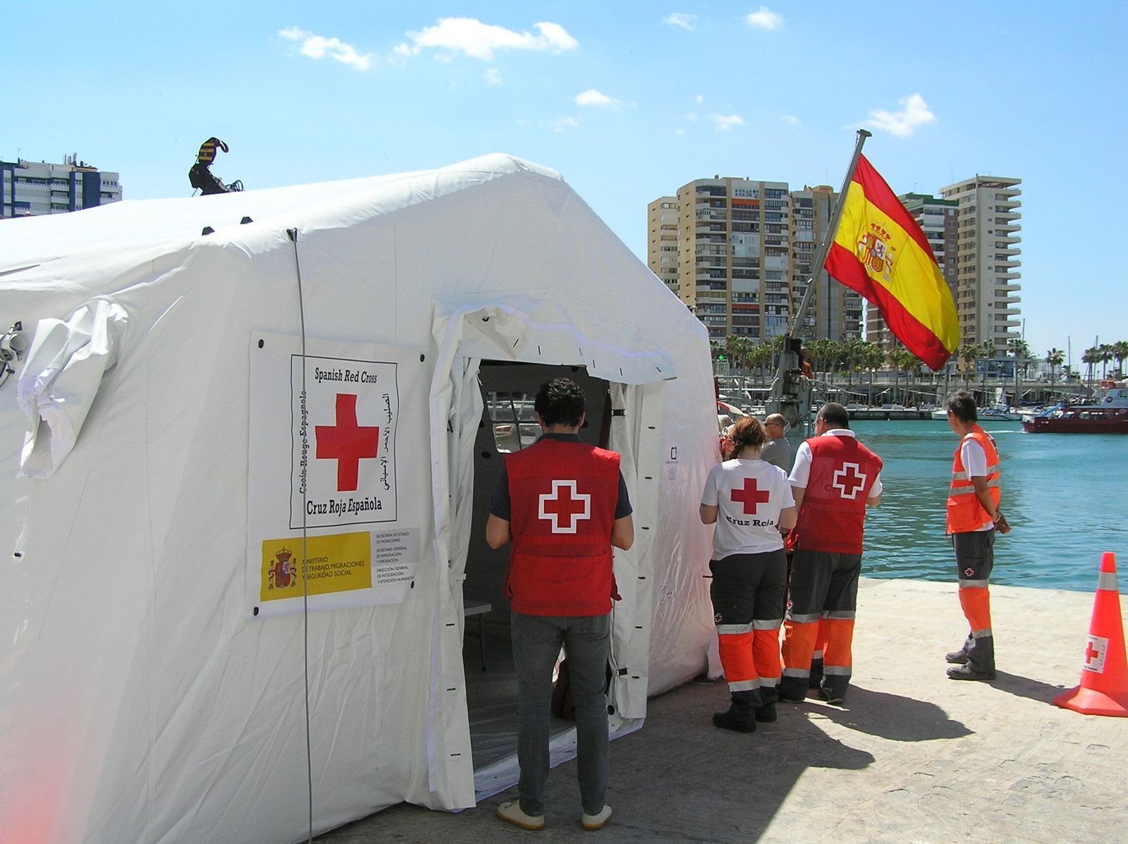 Las fotos simulacro de salvamento en el puerto de Málaga