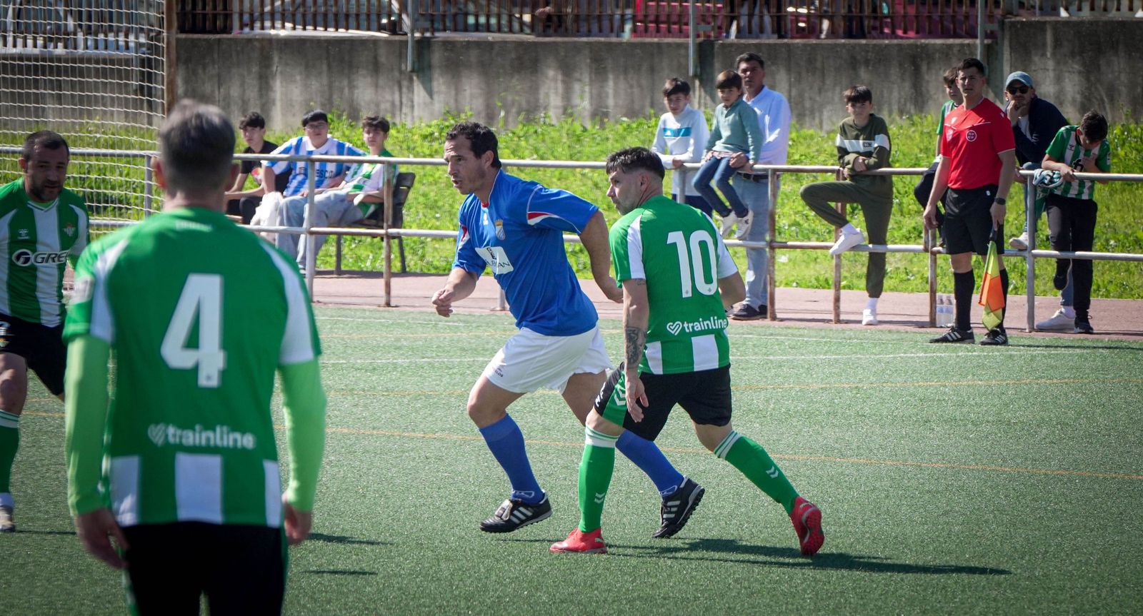 Imágenes del partido de Veteranos del Xerez CD y el Betis