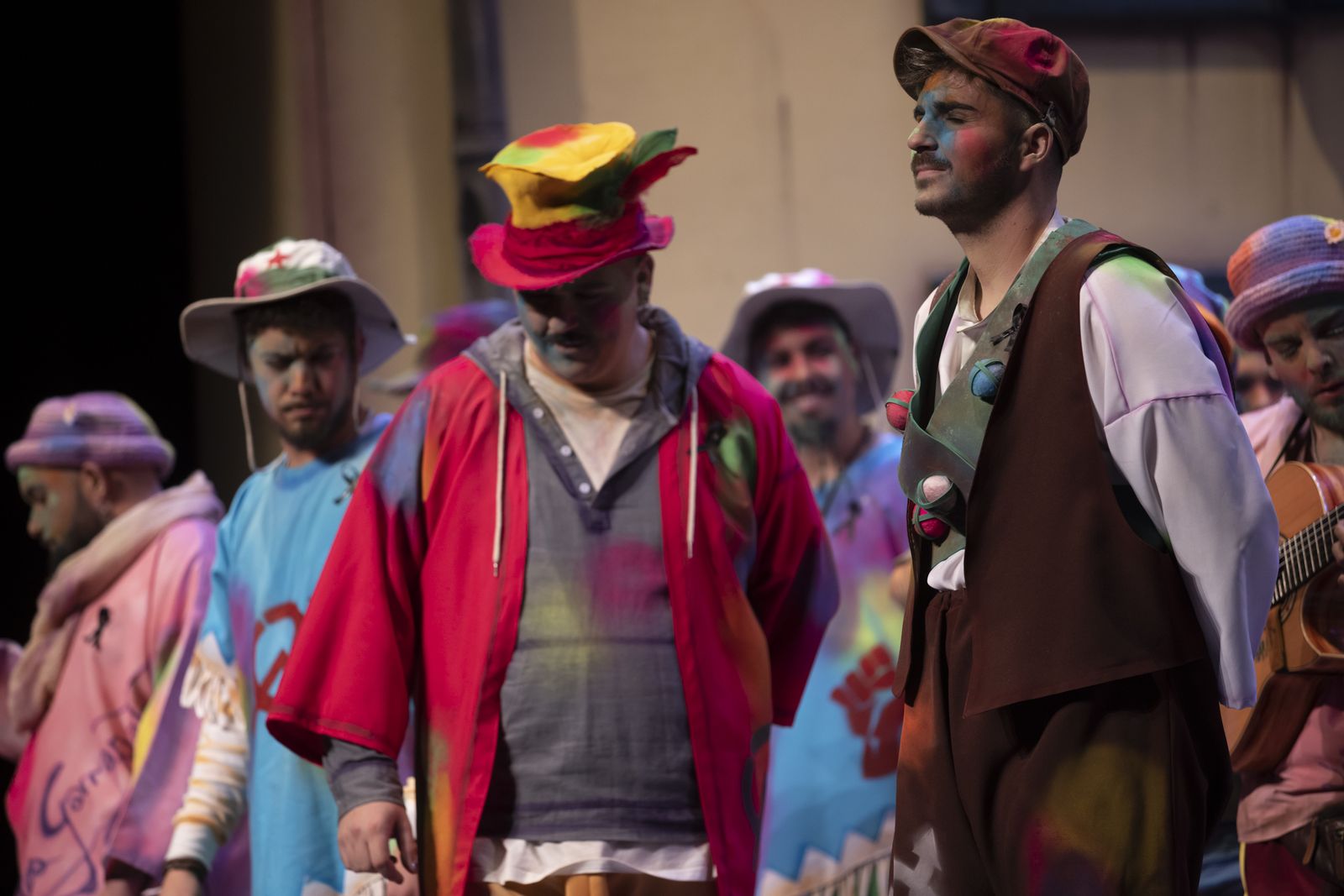 Imágenes de la actuación de la comparsa de Huelva "Los garrapatas" en el Carnaval Colombino