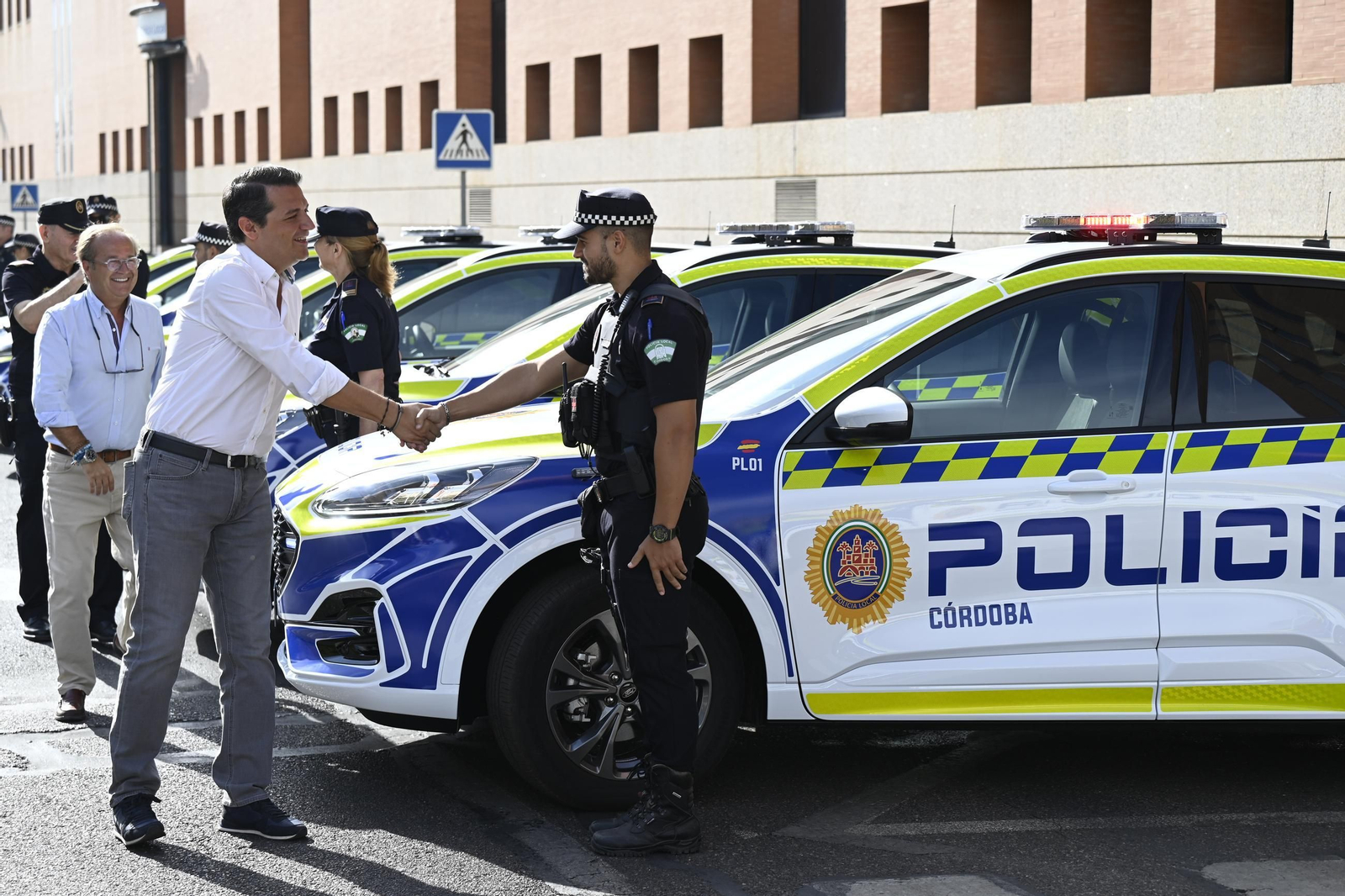 Los nuevos coches de la Policía Local de Córdoba, en imágenes