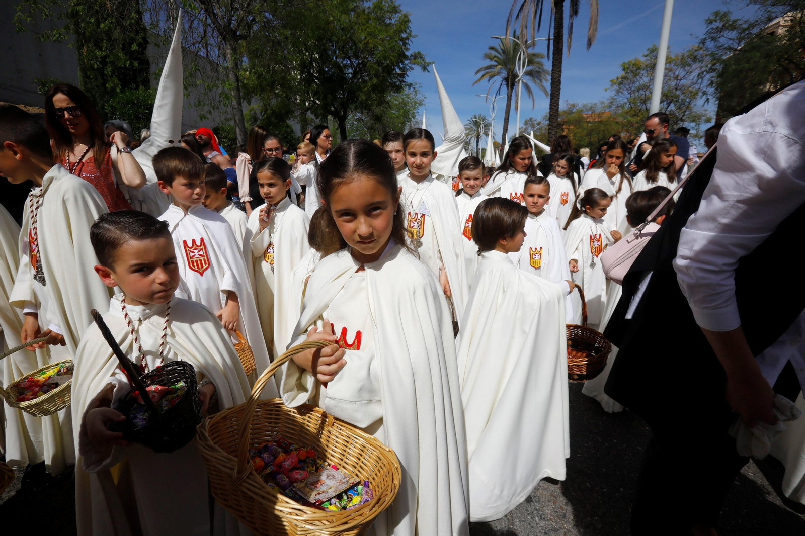 Lunes Santo en Córdoba: la procesión de la Merced, en imágenes