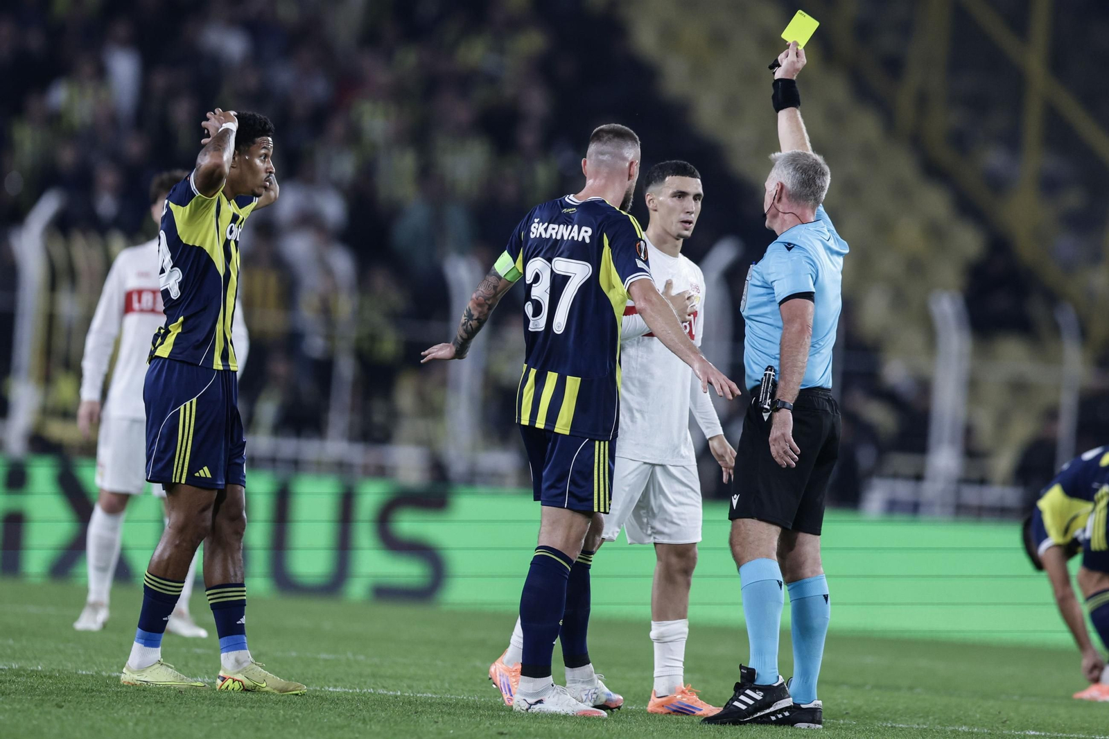 Fenerbahçe-Stuttgart (11).jpg