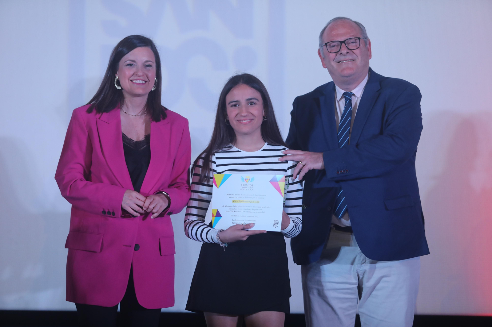 Las imágenes del acto de entrega de premios a los mejores expedientes académicos en San Fernando