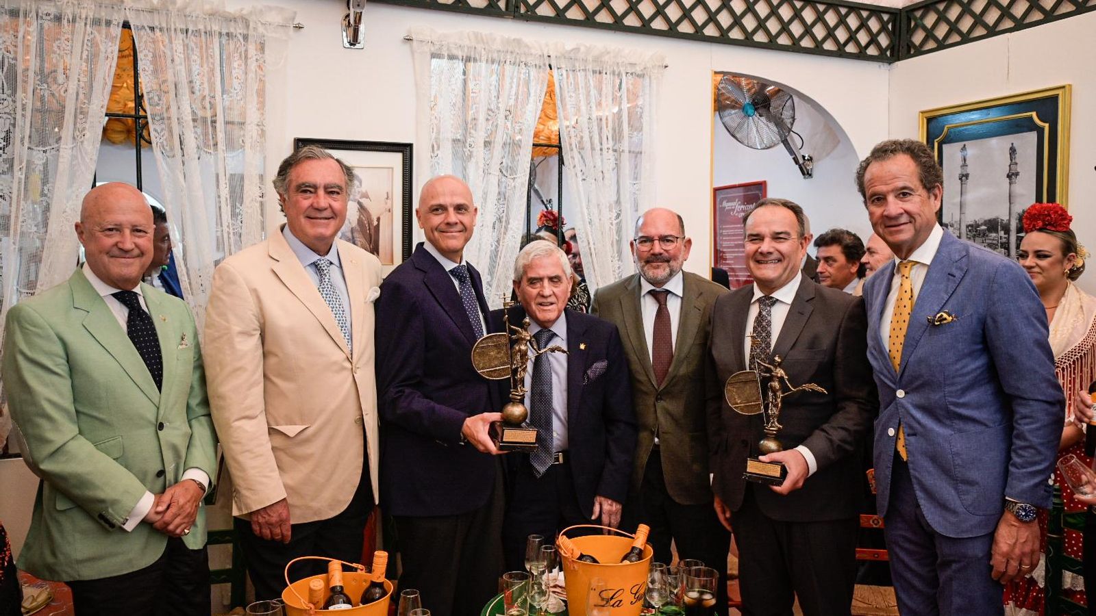 La caseta de la Prensa del Corazón acogió un año más la entrega de premios de la Asociación de la Prensa Gráfica.