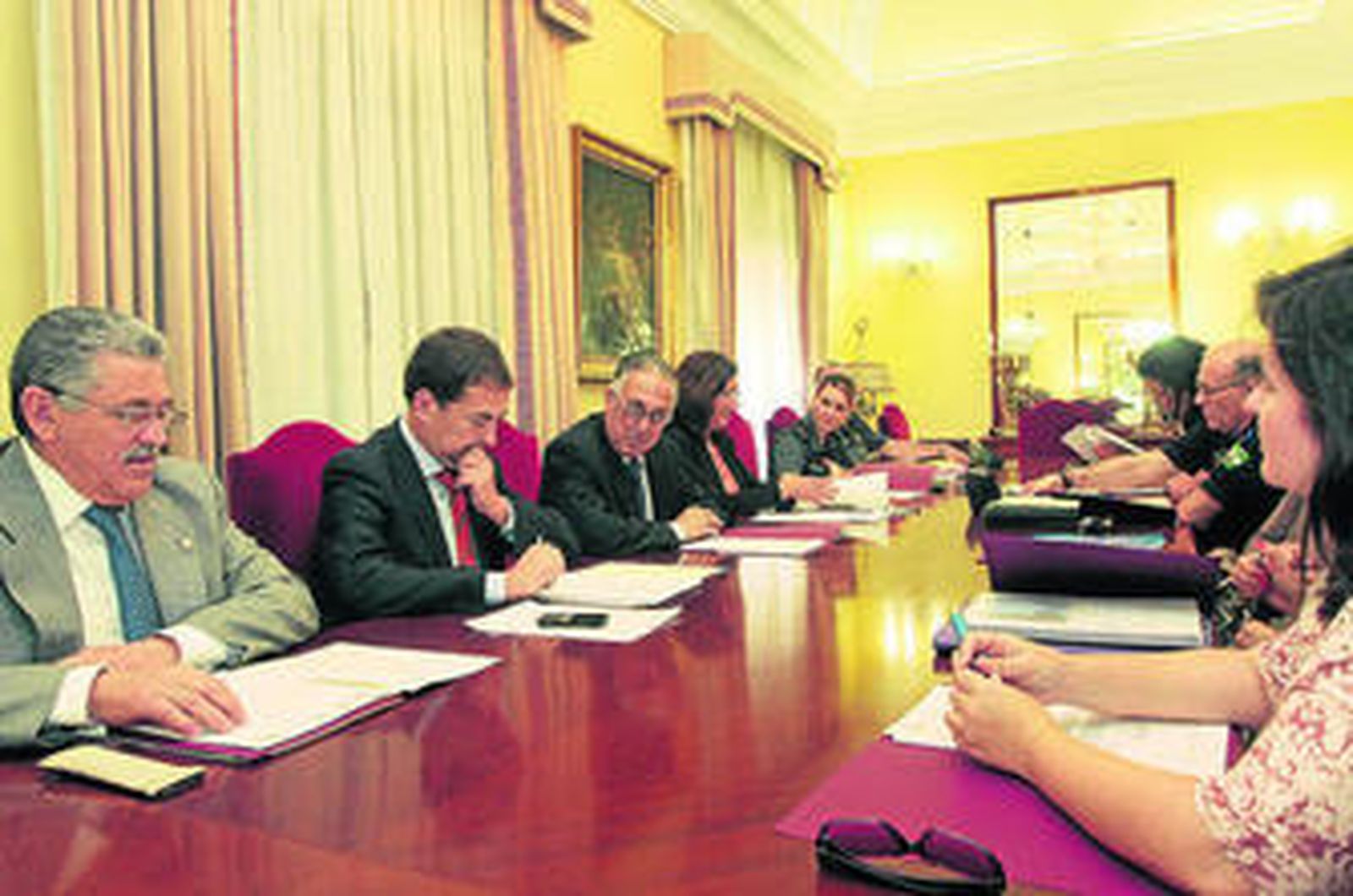 La Subdelegación ha acogido la reunión de la comisión provincial de seguimiento del plan.