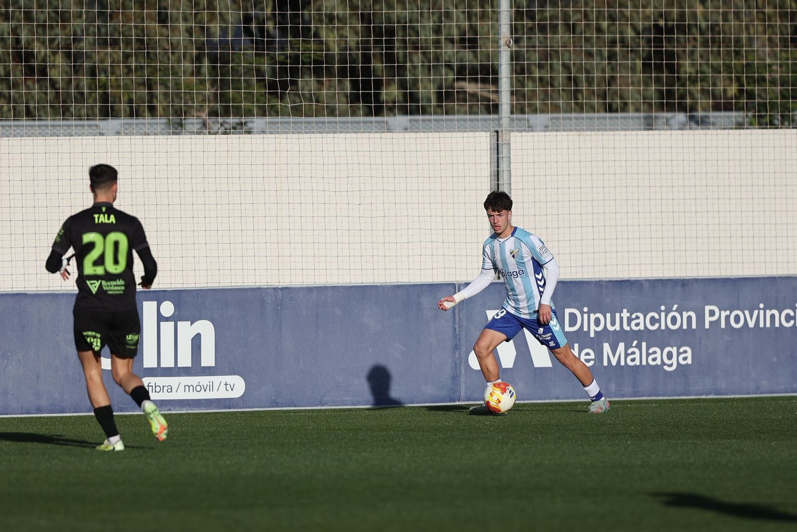 El Atlético Malagueño se abona a la épica para vencer al CD Extremadura