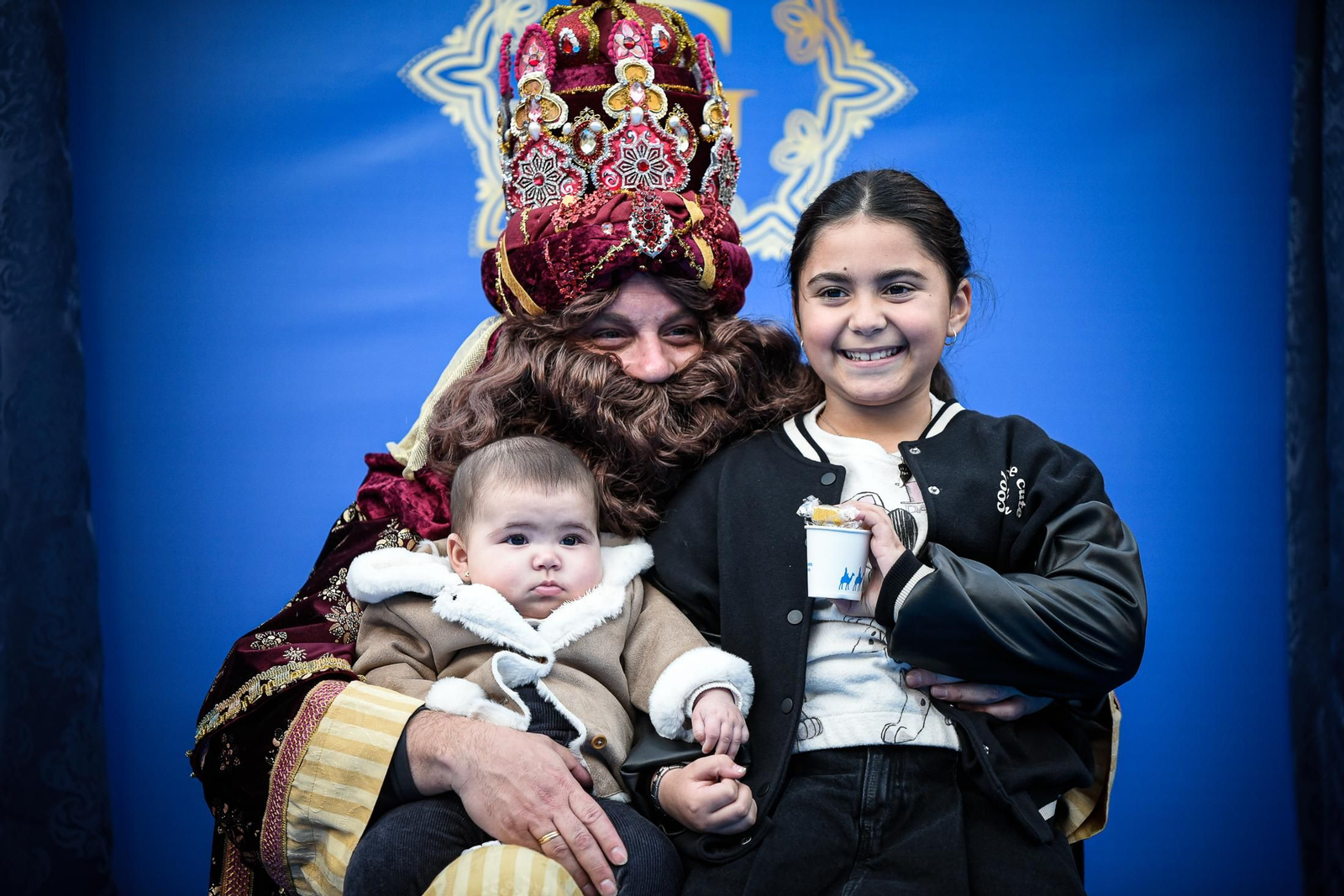 Imágenes de la entrega de cartas a SSMM Los Reyes Magos en el Ayuntamiento