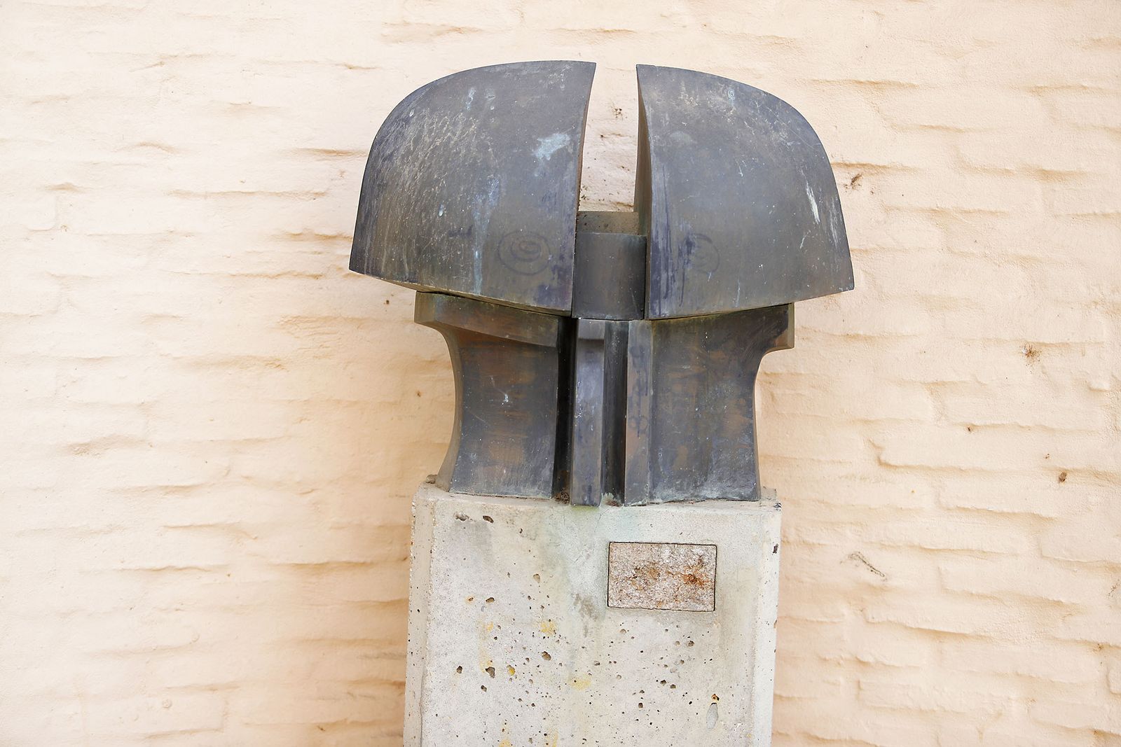 Imágenes del actual estado de las esculturas del museo al aire libre de Huelva