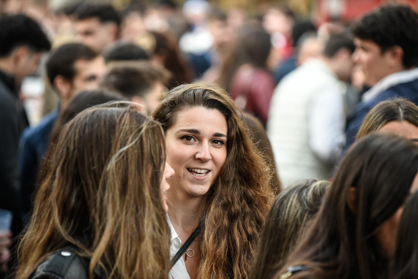 Imágenes de las celebraciones en el centro de Huelva la tarde del 24