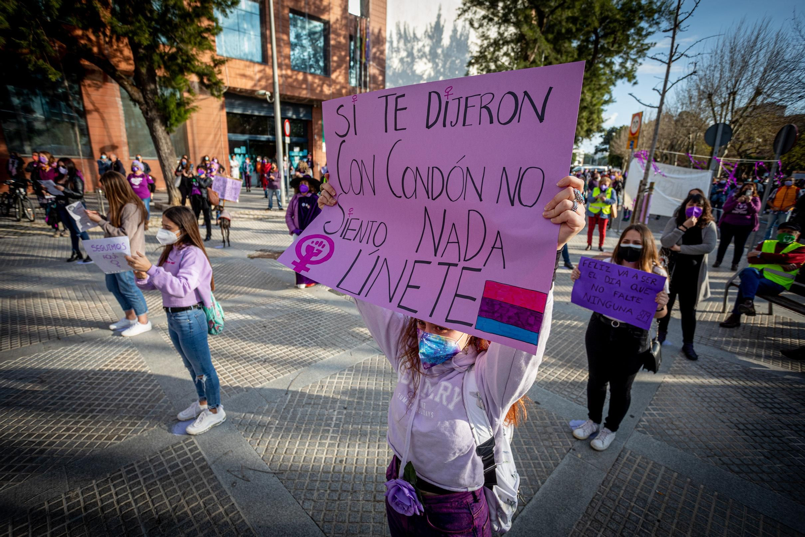 Concentración por el 8-M en Cádiz
