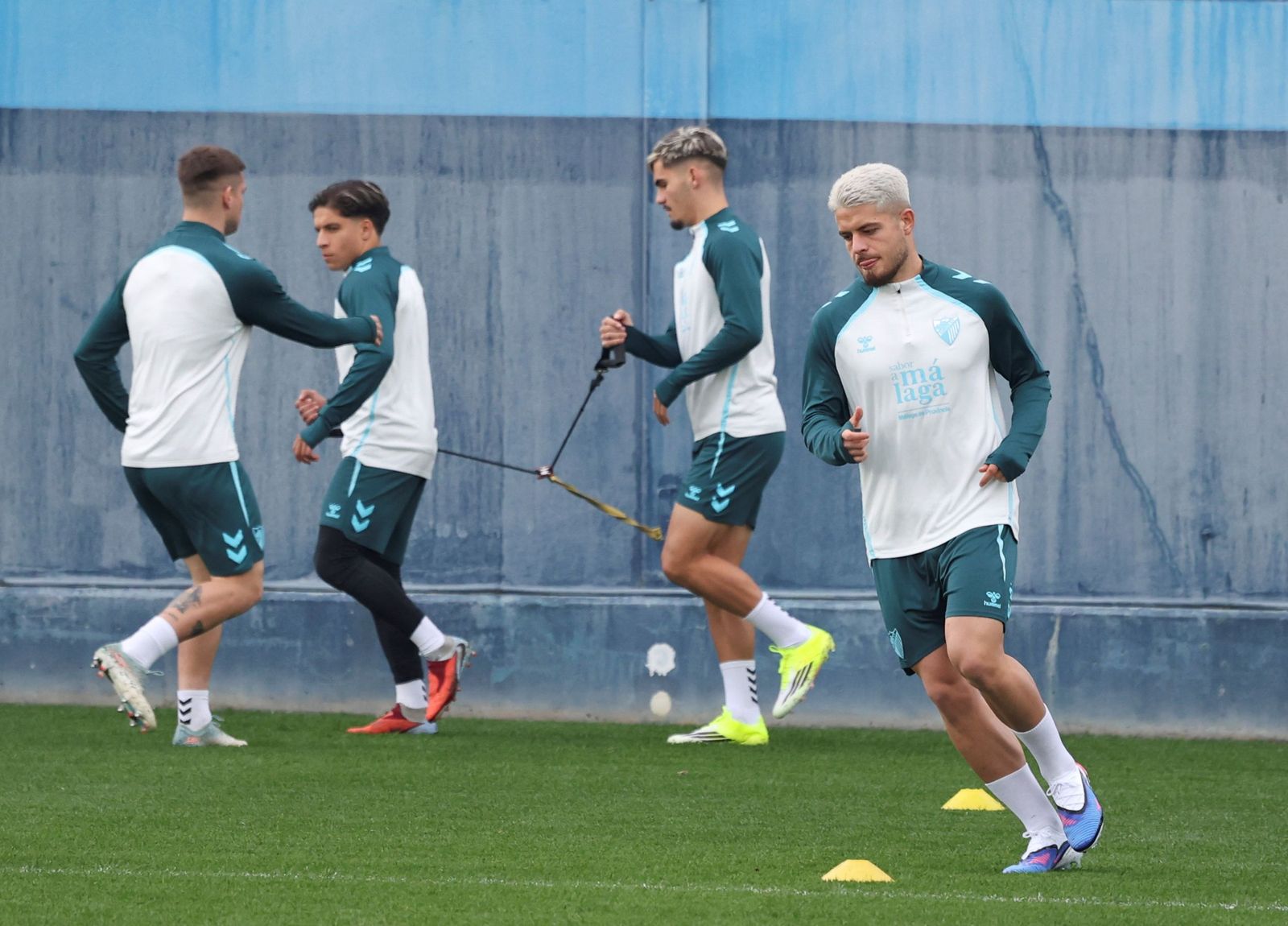 El Málaga CF vuelve al tajo sin Lobete en una semana eterna