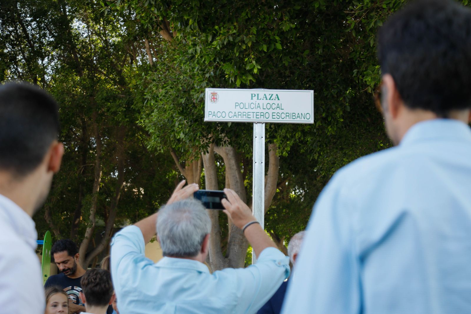 Inauguración de la plaza dedicada al Policía Local Paco Carretero Escribano