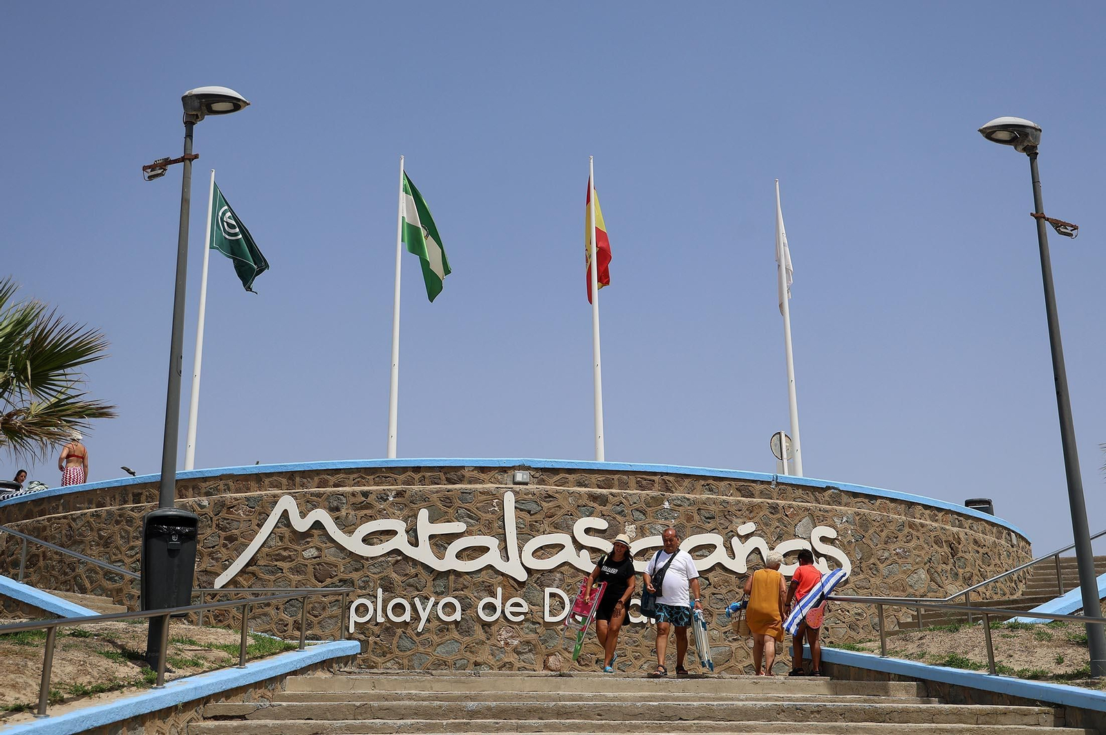 Imágenes del caluroso día en la playa de Matalascañas