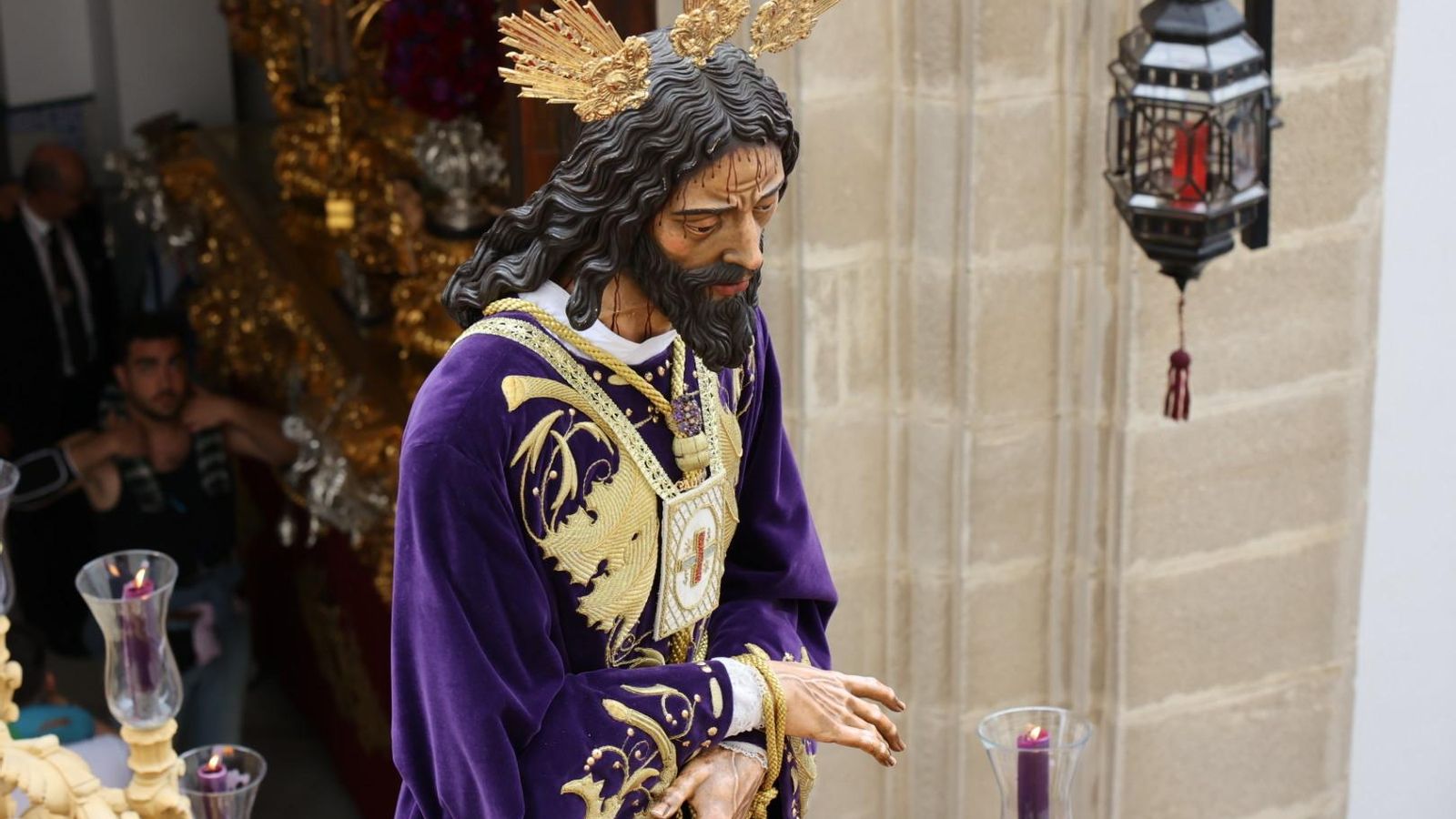 Jesús Cautivo, saliendo de su templo. Jesús Cautivo, saliendo de su templo.
