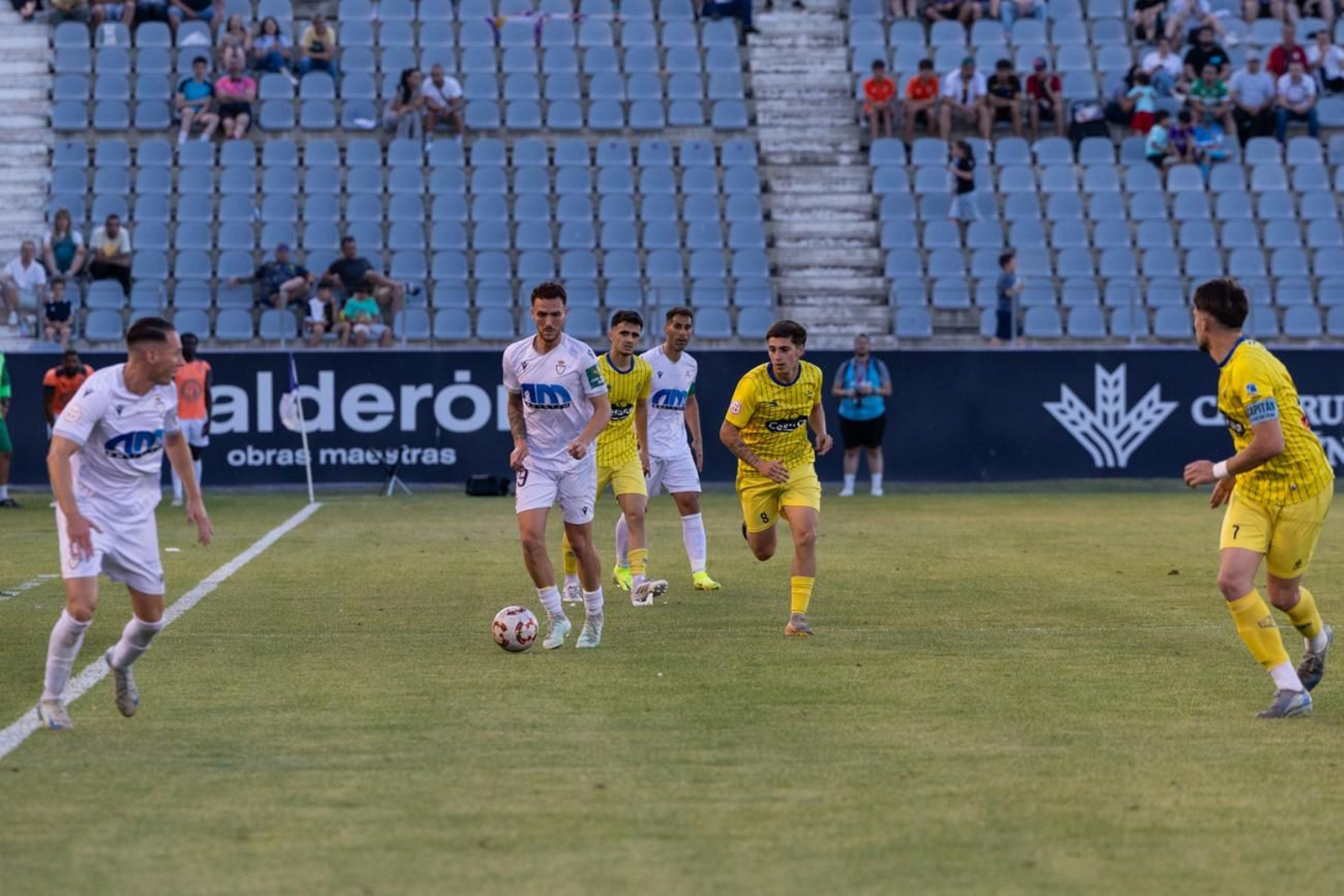 Las mejores imágenes del Real Jaén - CD Huétor Tájar Las mejores imágenes del Real Jaén - CD Huétor Tájar