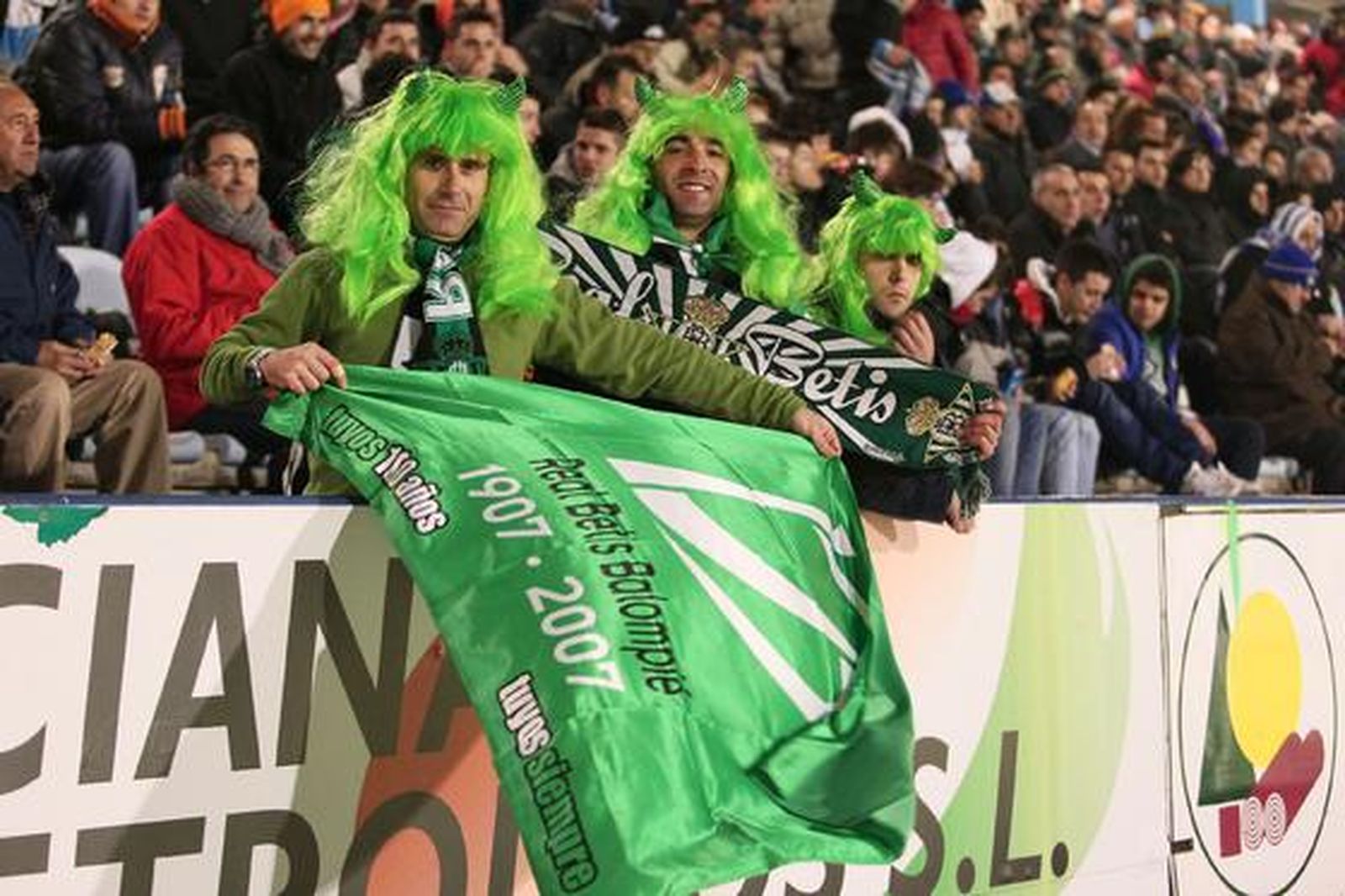 El Betis se trae un punto del campo del colista, la Ponferradina. / Norberto Cabezas