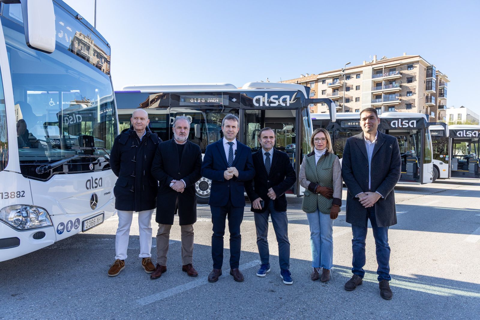 Presentación de los cuatro nuevo autobuses híbridos para Jaén.
