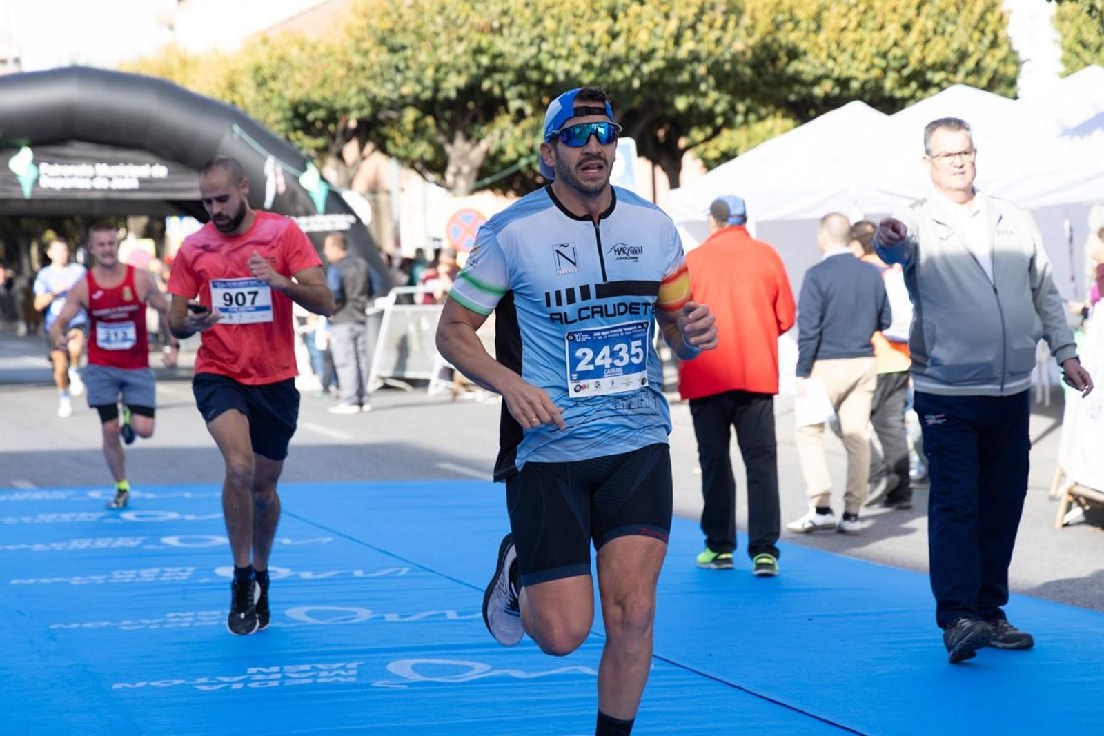 En imágenes: multitudinaria e histórica XXIX Media Maratón 'Ciudad de Jaén' y 10k en memoria de Paco Manzaneda (2)