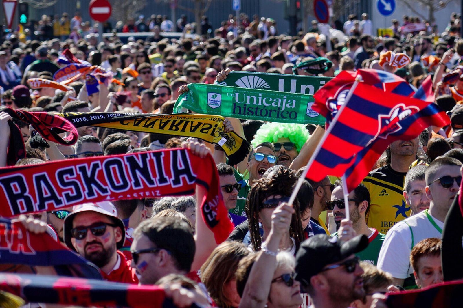 Las fotos del encuentro de aficiones de la Copa del Rey de Valencia
