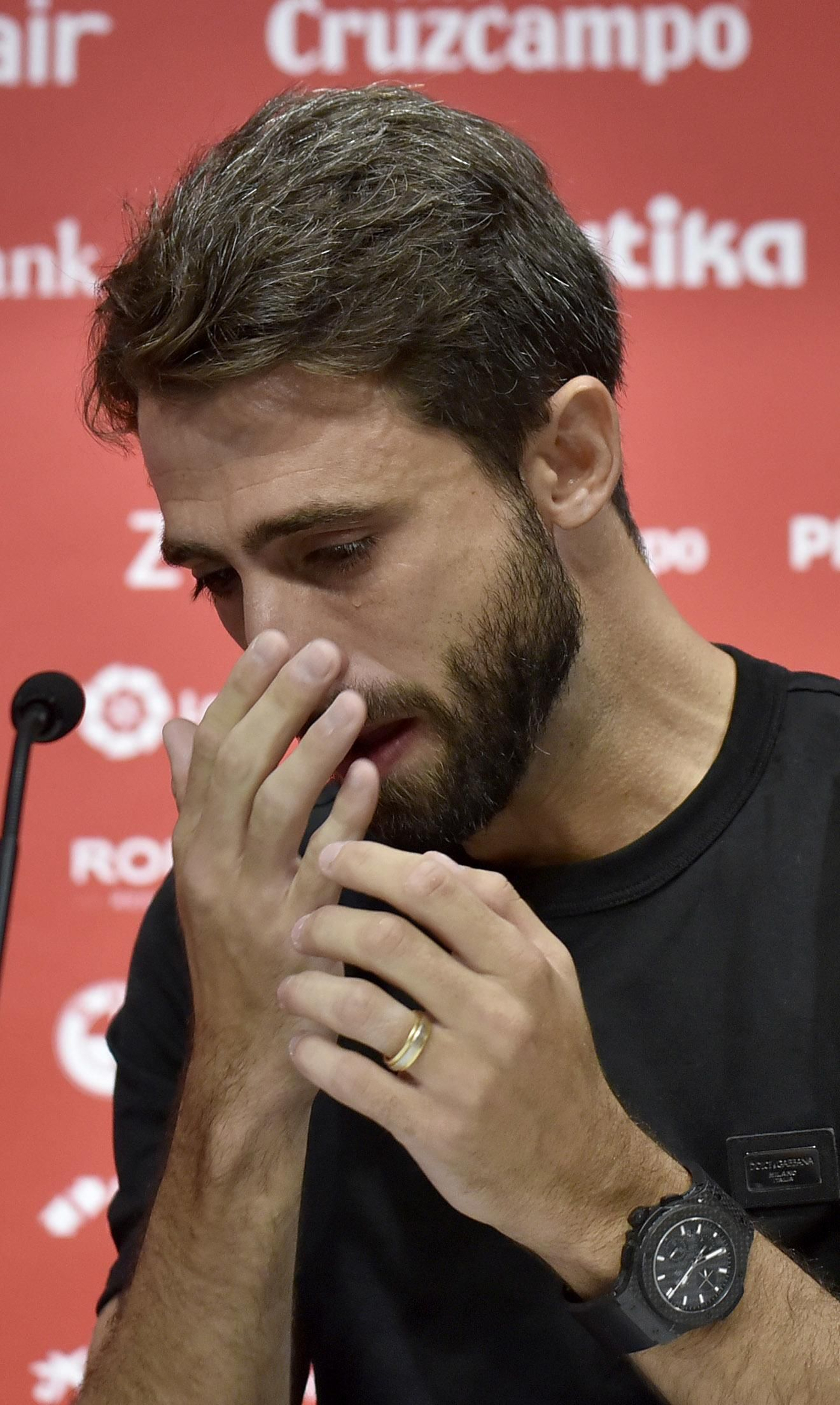 Las imágenes de la emotiva despedida de Nico Pareja del Sevilla