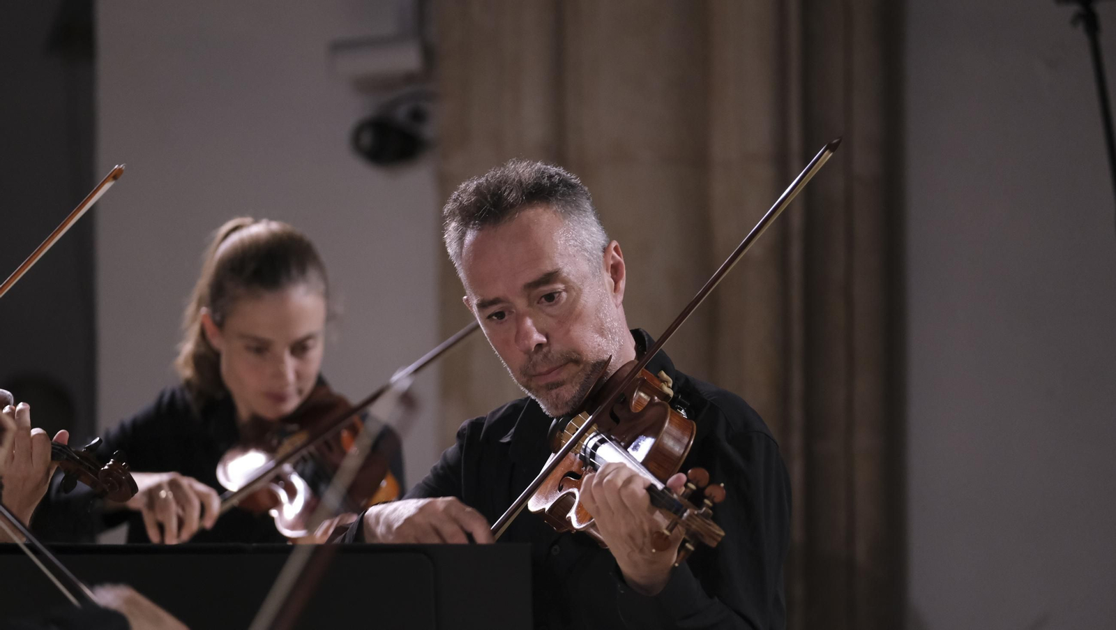 Concierto de la OCAL y del violinista Jesús Reina en Vélez Blanco, en imágenes