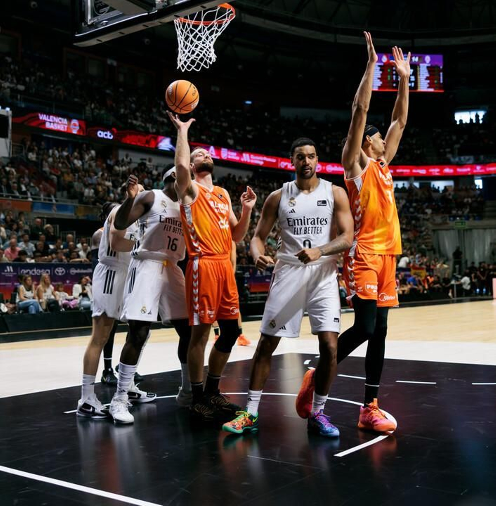 Las fotos del Real Madrid-Valencia Basket, final de la Supercopa