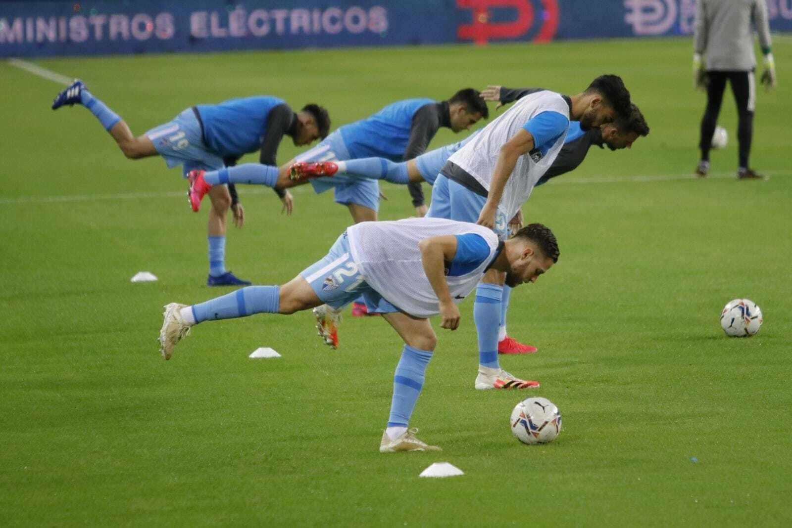 Las fotos del calentamiento previo del Málaga CF-Mirandés