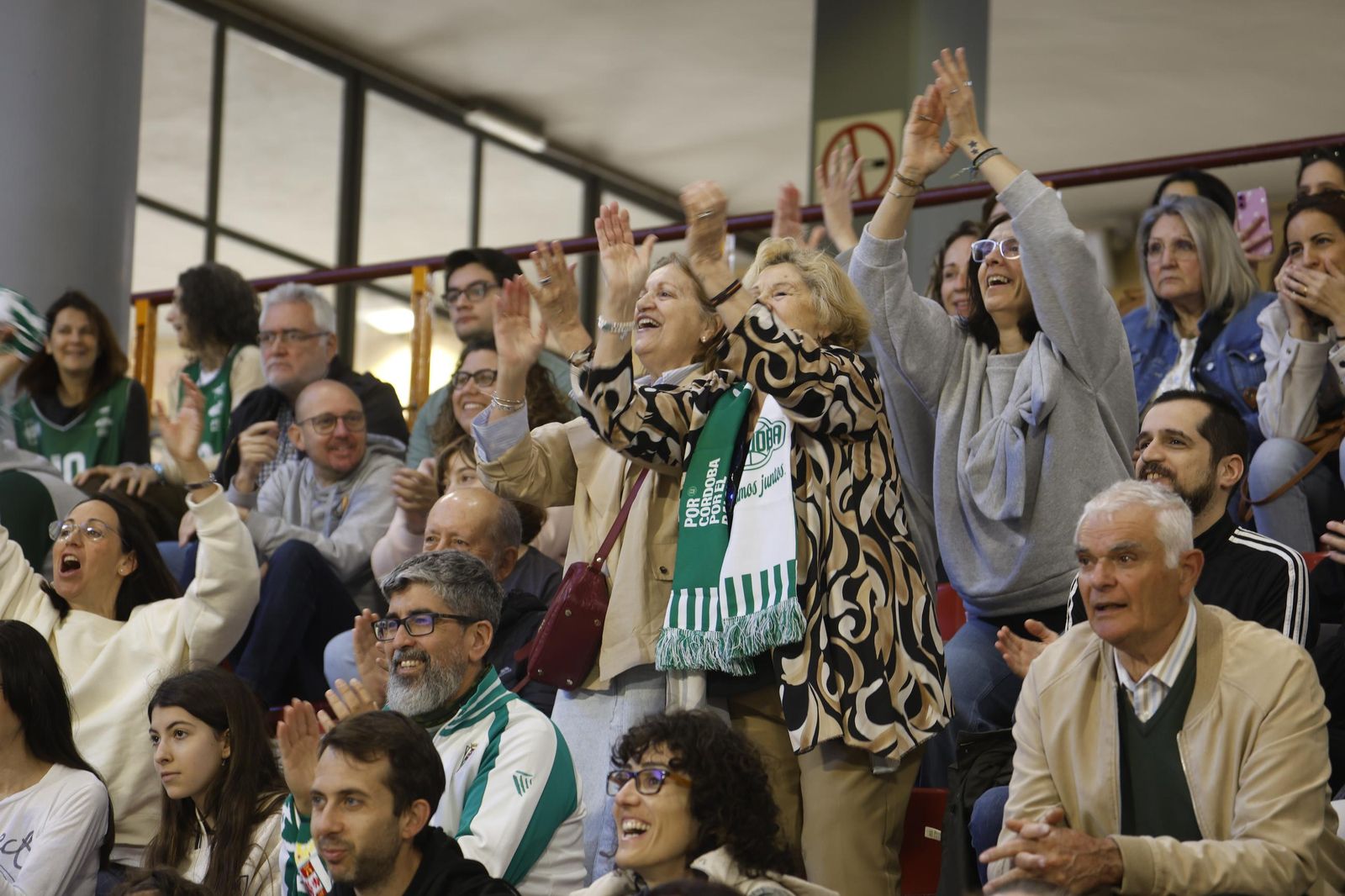 Las mejores fotos del ambiente en Vista Alegre para el Coto Córdoba - Albacete