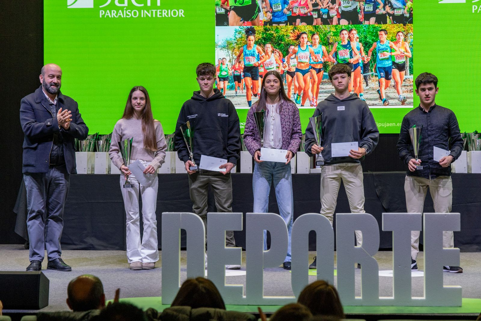La entrega de premios del XXVIII Circuito Provincial de Campo a Través, en imágenes