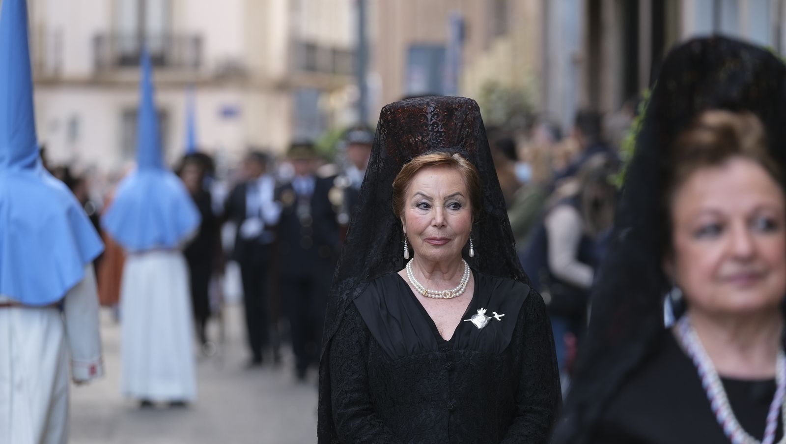 Procesión del Cristo del Amor en Almería, en imágenes