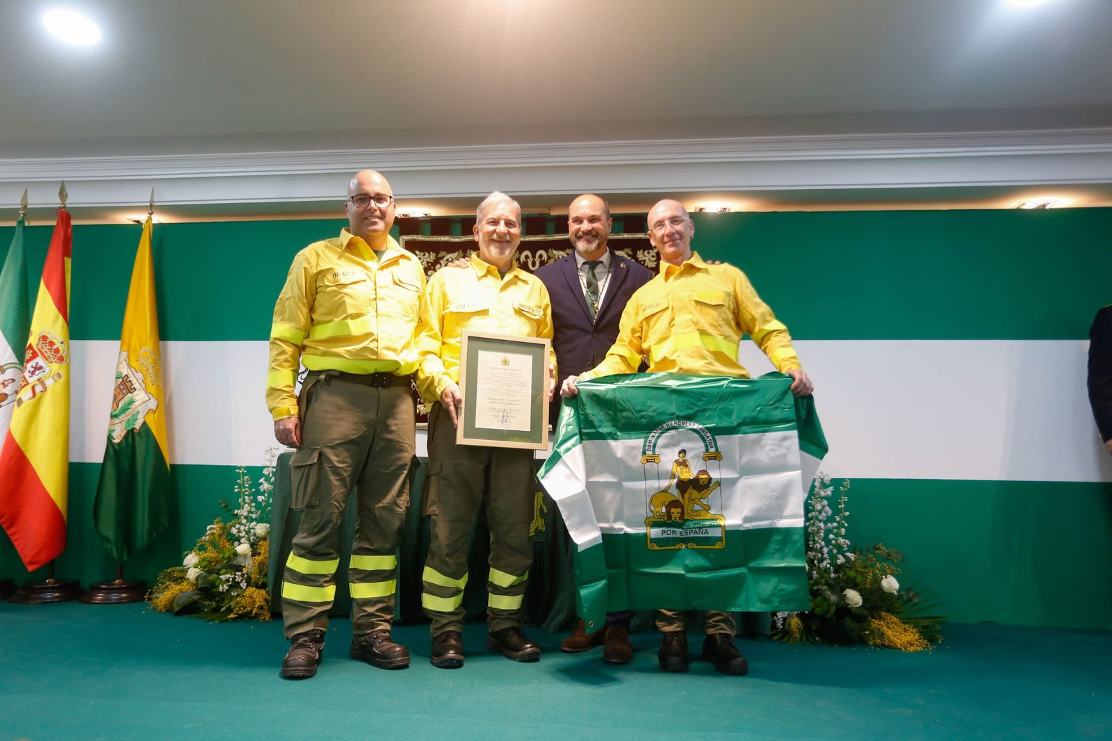 Fotos de la entrega de reconocimientos por el Día de Andalucía en Los Barrios